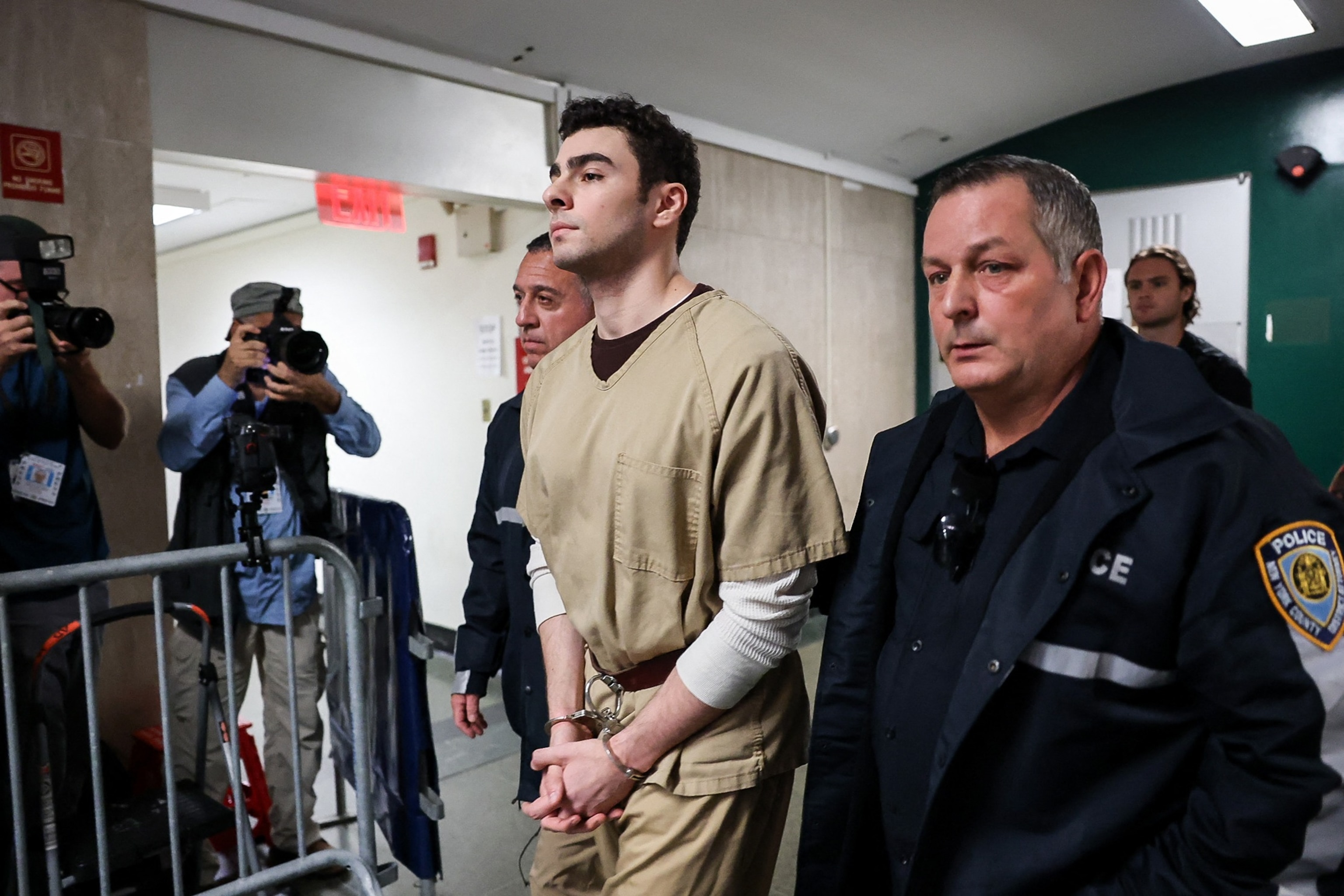 Luigi Mangione's attorneys: White House making him 'pawn to further its political agenda' luigi mangione 02 gty jef