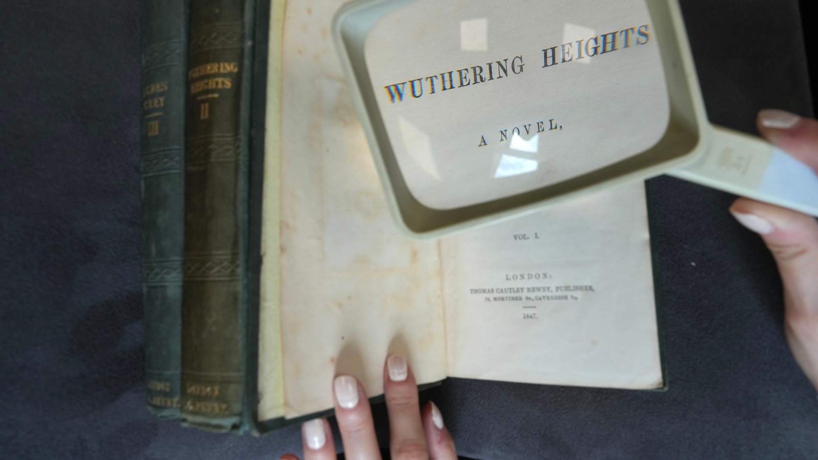 Рядко първо издание на „Wuthering Heights“ с правописни грешки се предлага на търг
