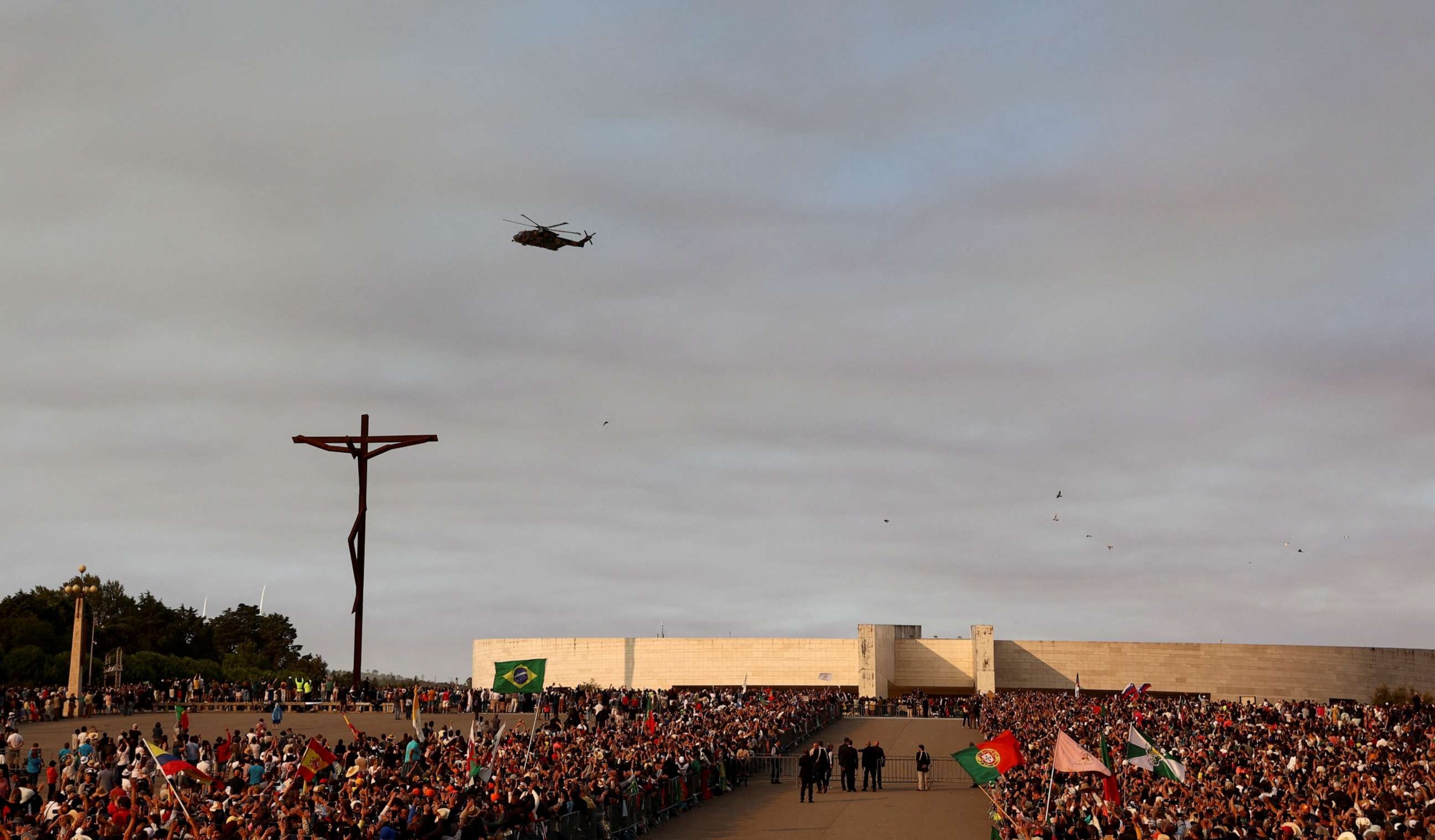 PHOTO: An helicopter carrying Pope Francis is seen at the Sanctuary of Our Lady of the Rosary of Fatima on the occasion of the XXXVII World Youth Day, in Fatima, Portugal, August 5, 2023.