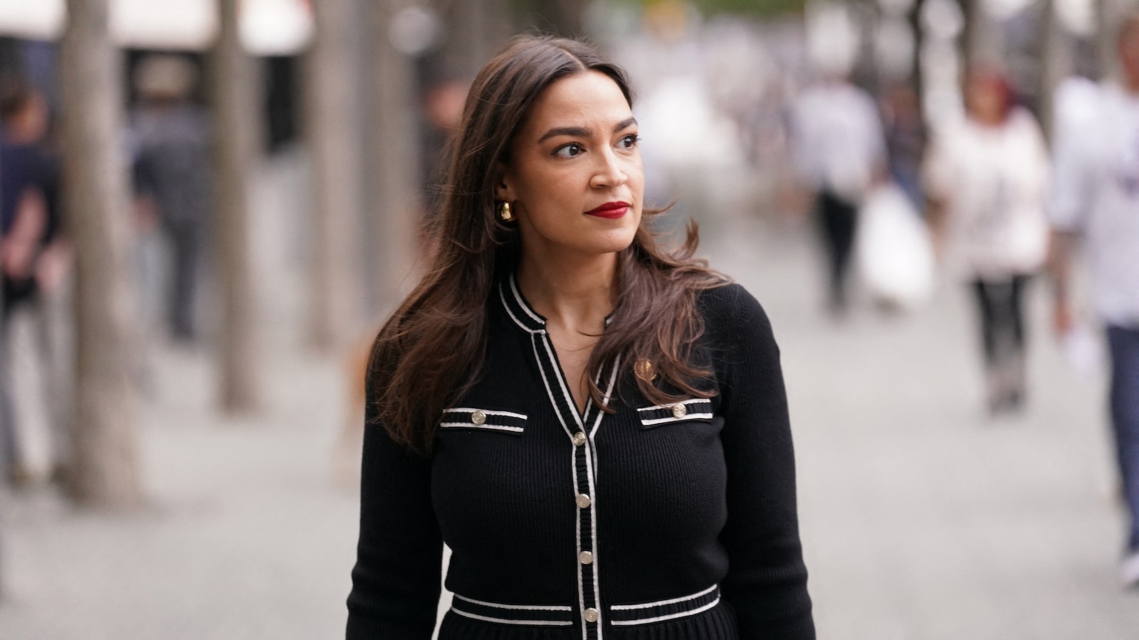 Alexandria Ocasio-Cortez outlines stakes for progressives at NYC fundraiser