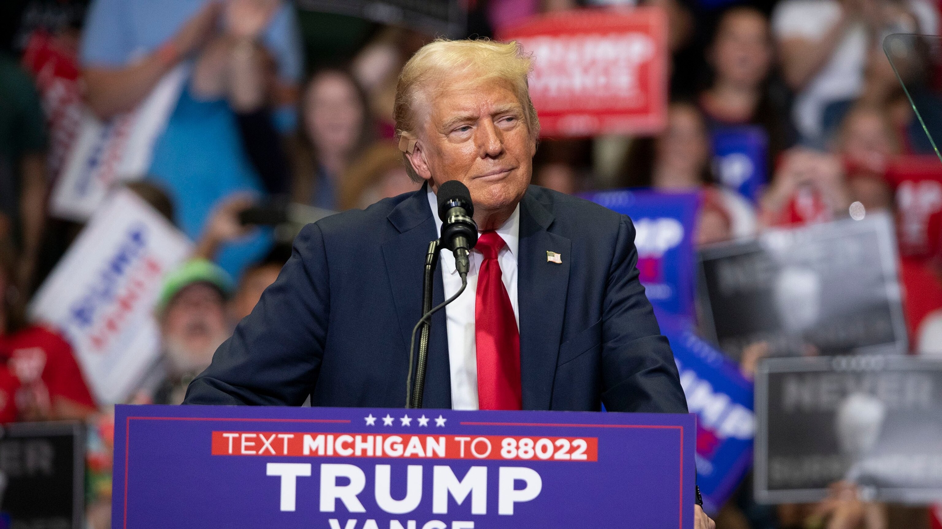 Judge denies Trump's effort to dismiss DC case over selective