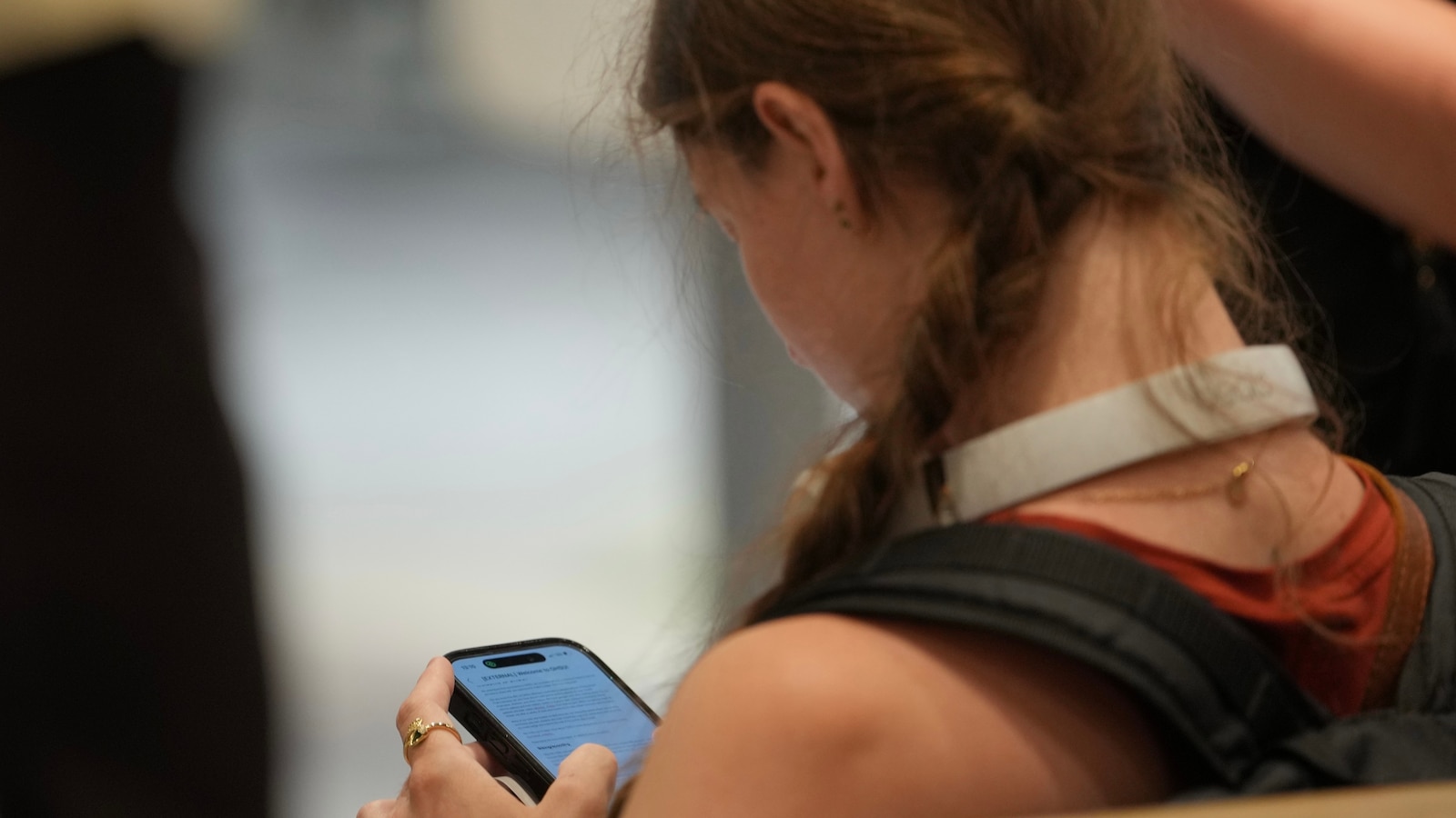 UK unveils plans for social media curfew for older teens - but it's voluntary
