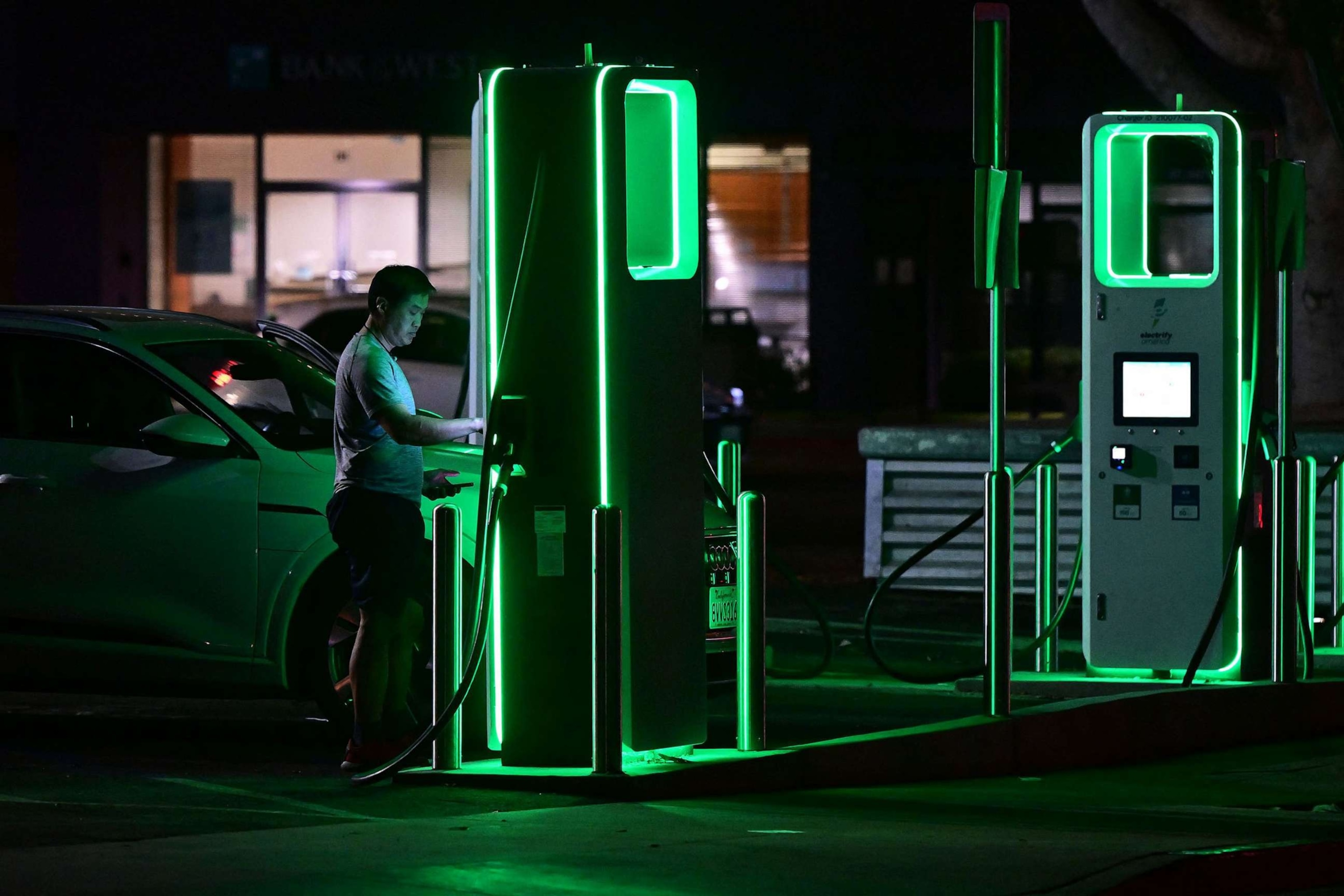 EV charging station installation lockhart, tx