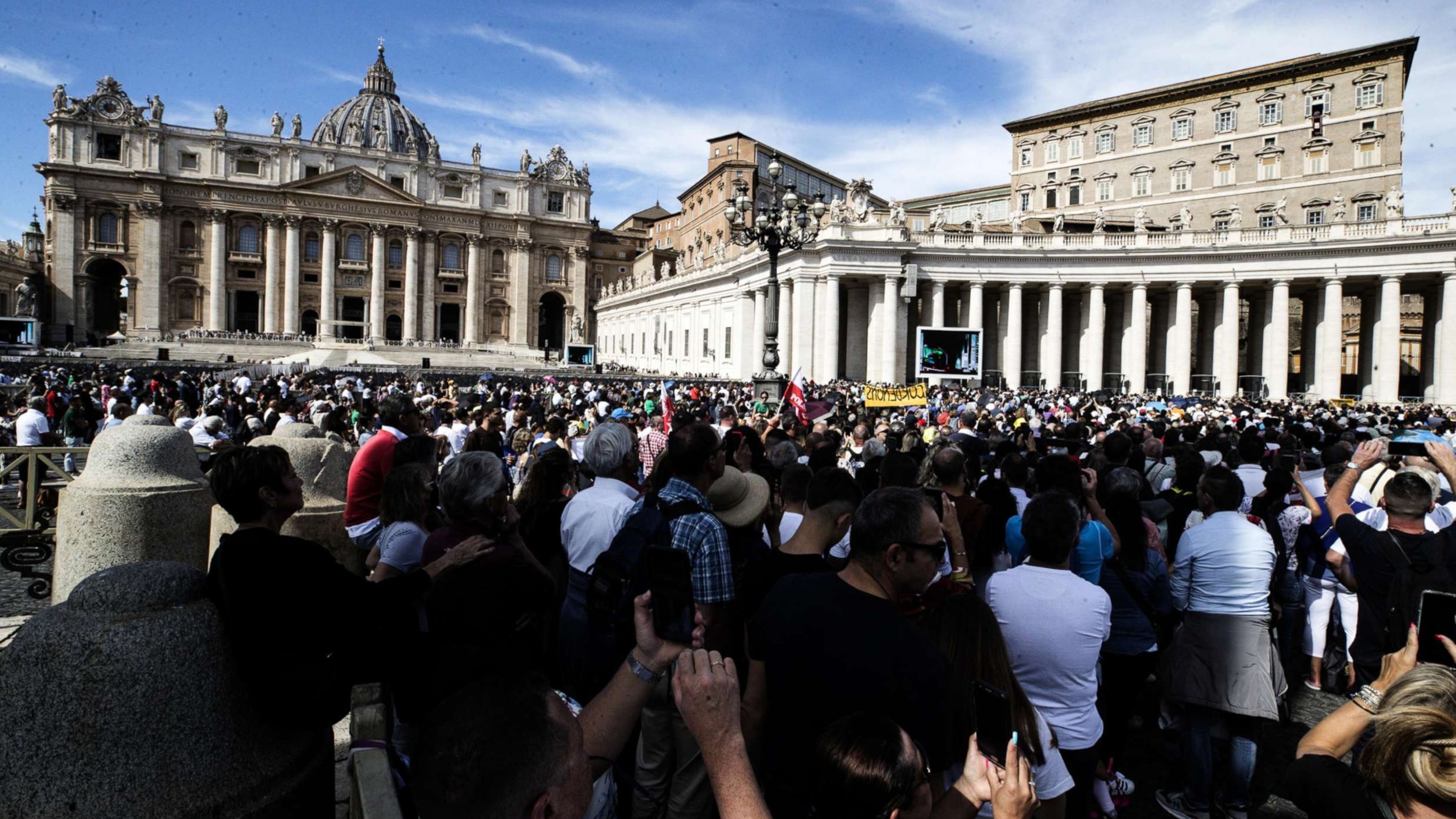 PHOTO: Pope Francis leads Sunday Angelus prayer from the window of his office, in St. Peter's Square, Vatican City, Oct. 2, 2022.