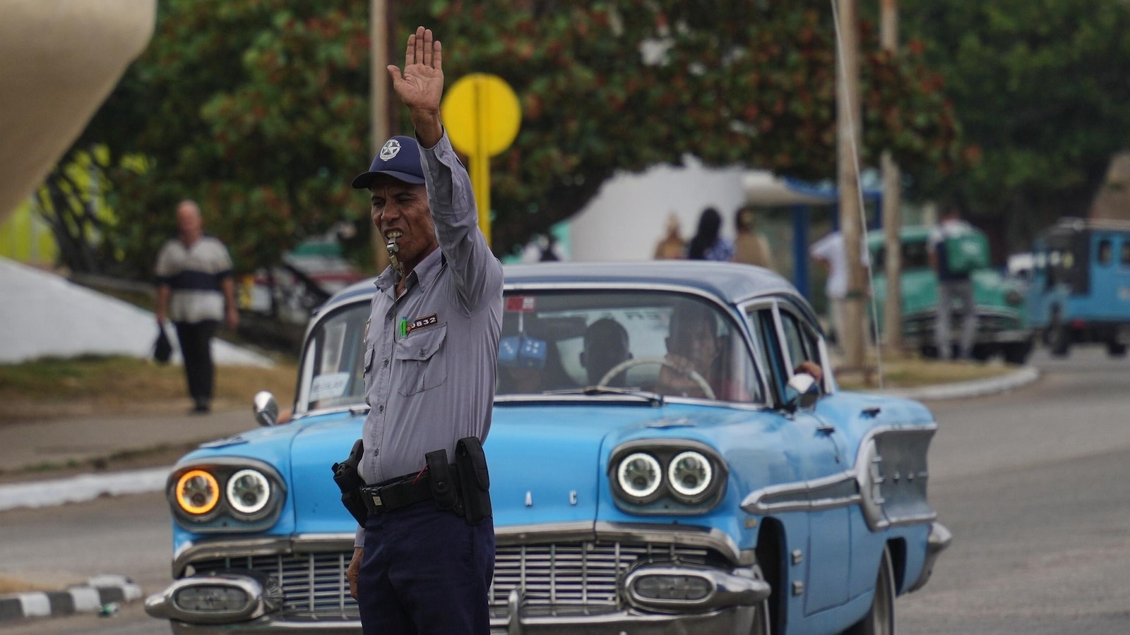Massive power outage hits Cuba’s western region after transmission line fails