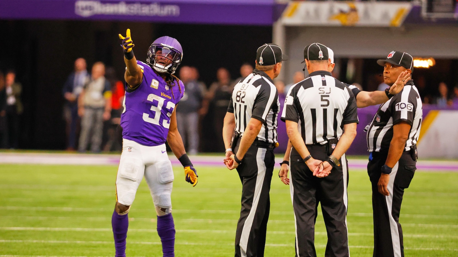 NFL Week 10: Sloppy play, penalties, and drops reign