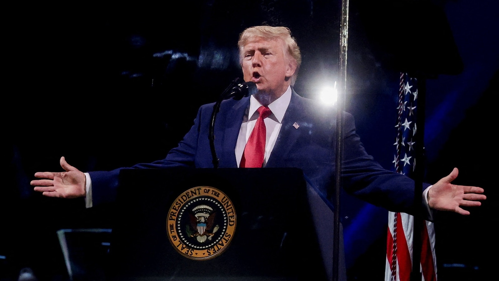 Trump celebrates July 4th in National Mall address, repeatedly touches on politics