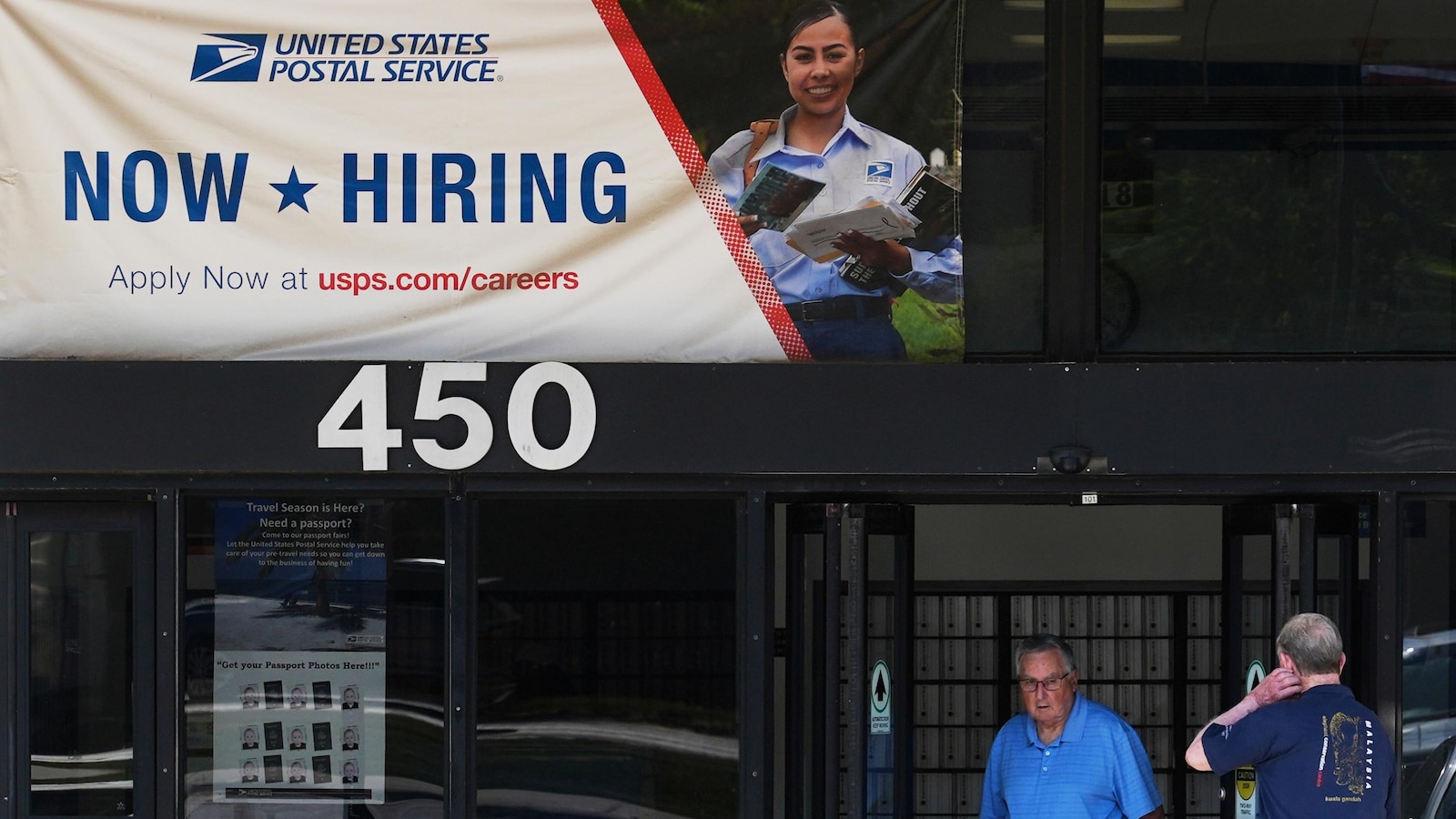 Lack of jobs data due to government shutdown muddies the outlook for hiring and the economy