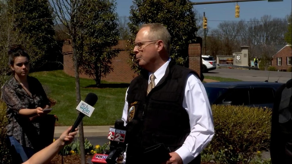 Video 3 children, 3 adults killed in Nashville school shooting - ABC News
