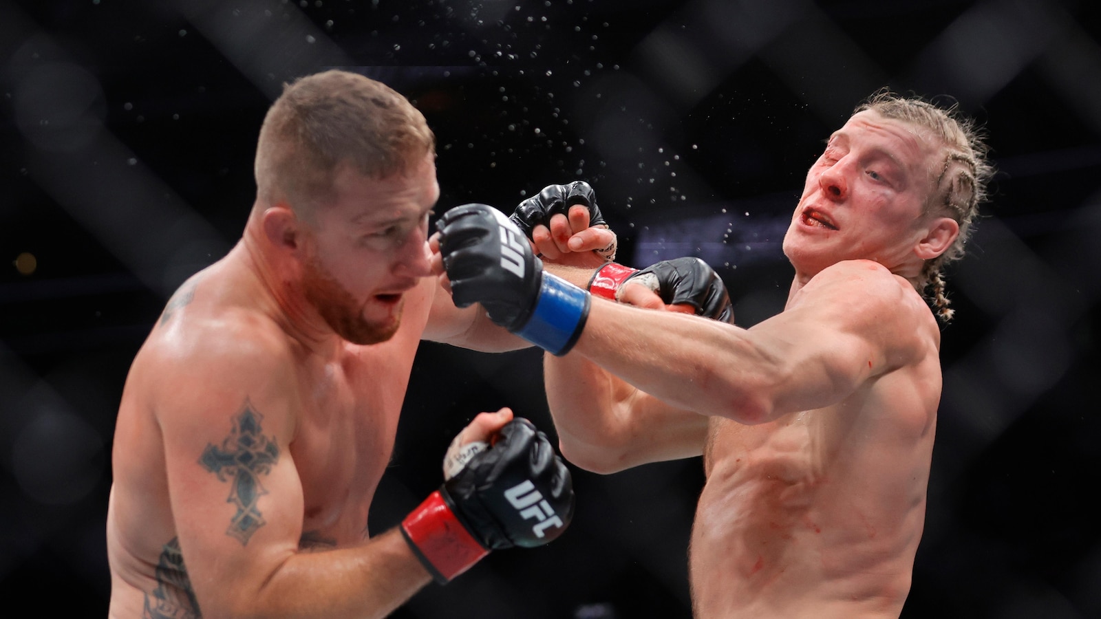 Gaethje upsets Pimblett to win interim lightweight title at UFC 324