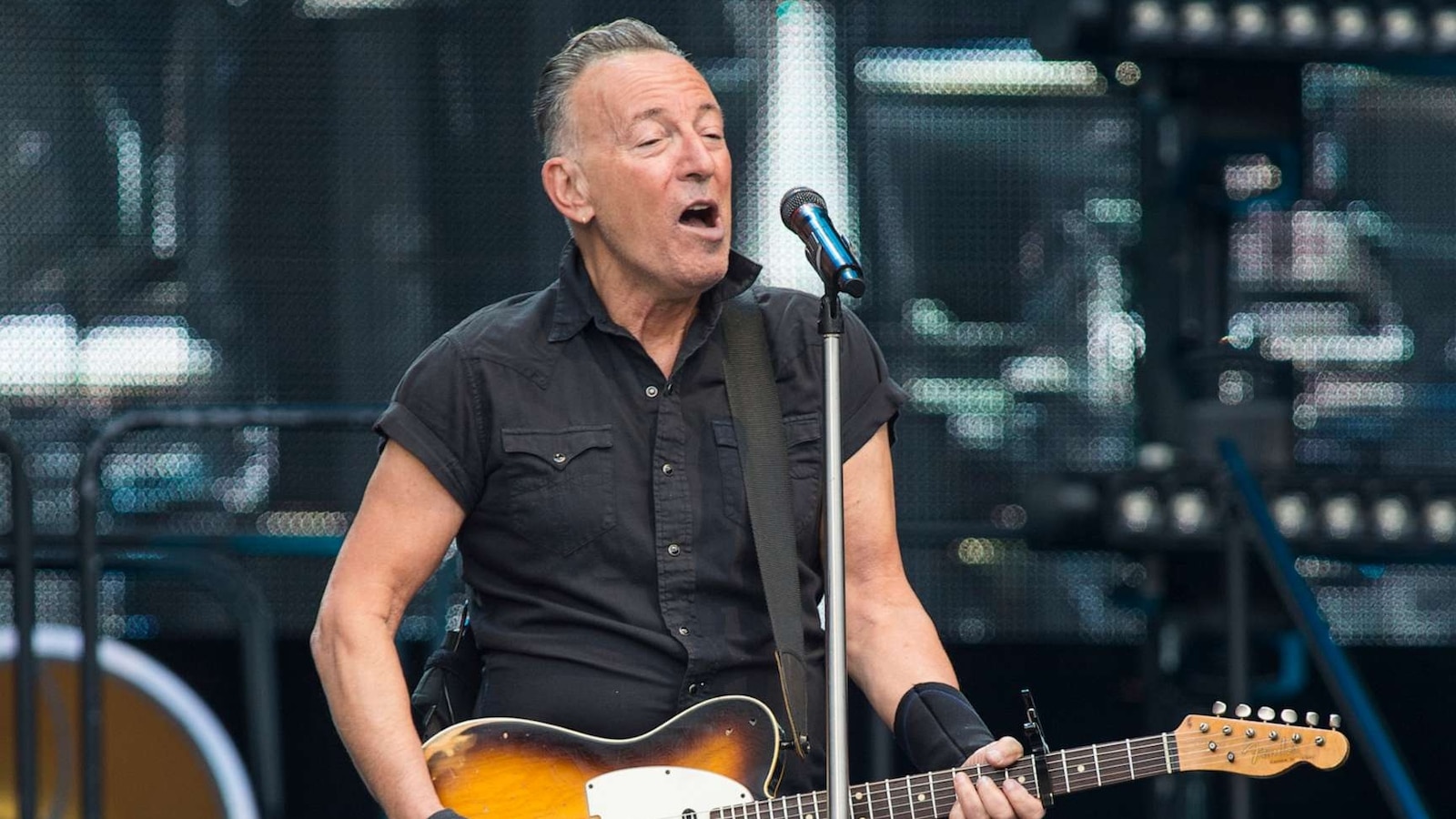 Bruce Springsteen postpones tour What to know about health condition