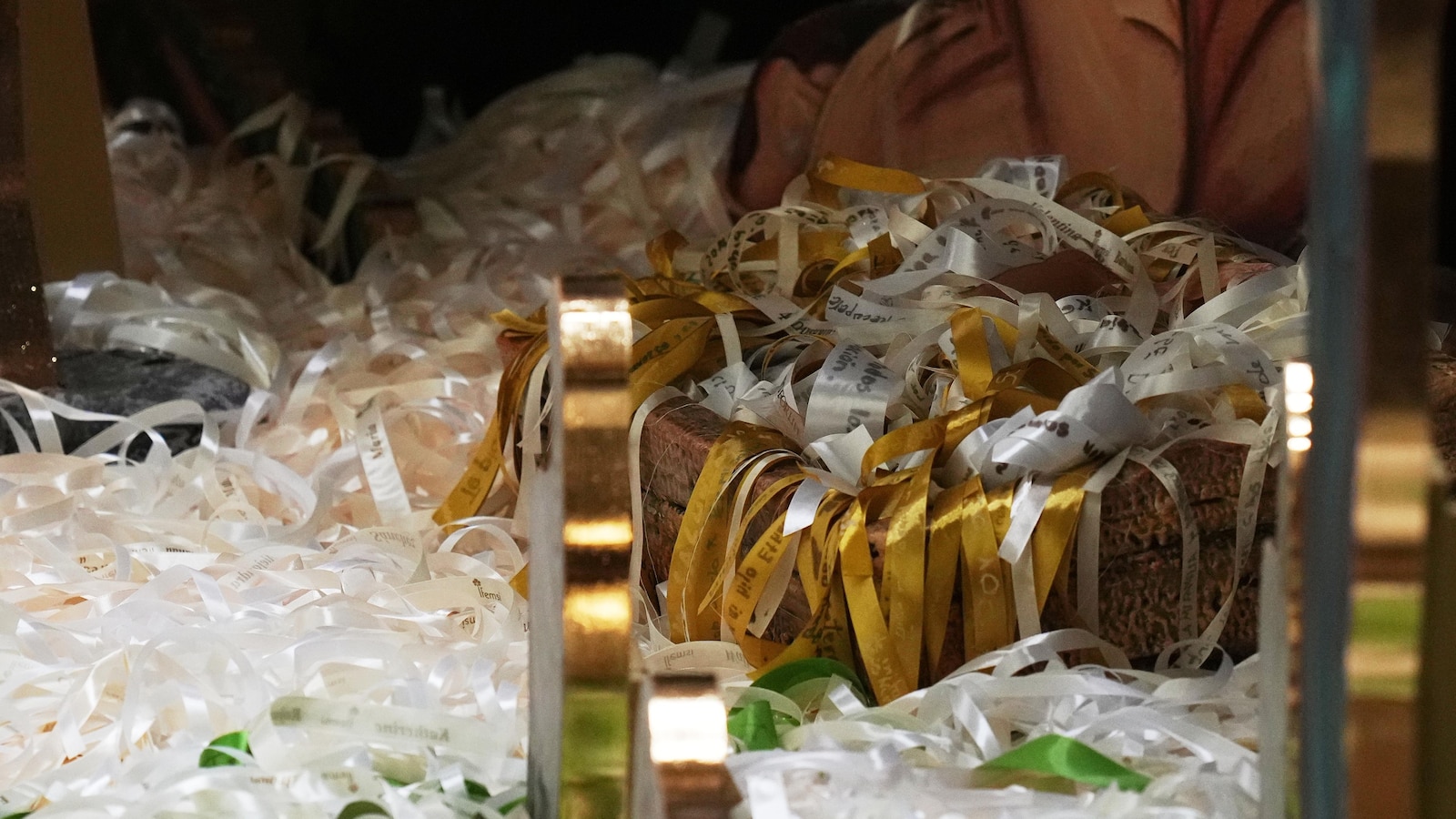 Папата осъди „антисемитското насилие“ на нападението в Сидни, докато благодари на коледните дарители