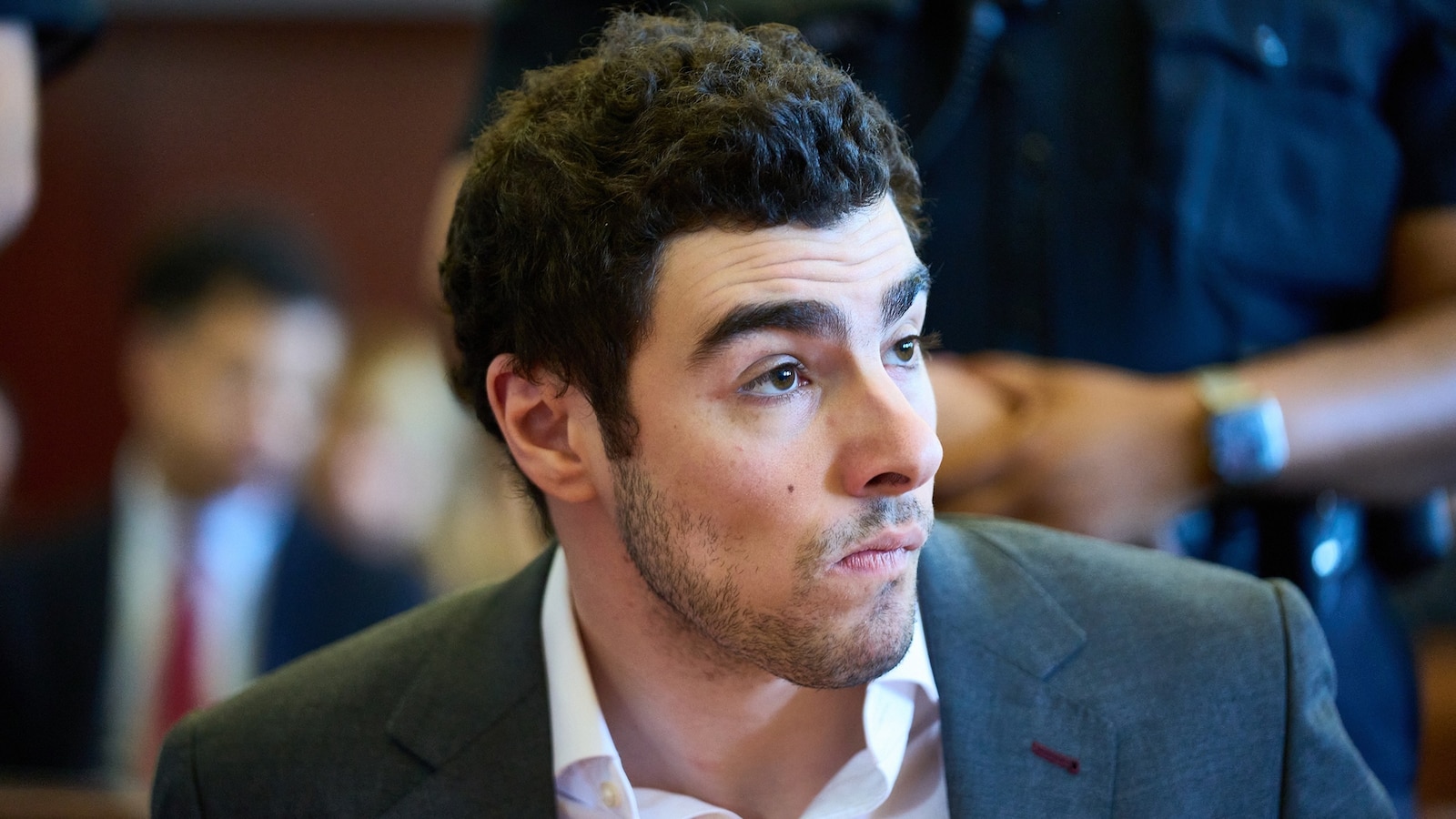 Luigi Mangione returning to court to try to delay federal trial