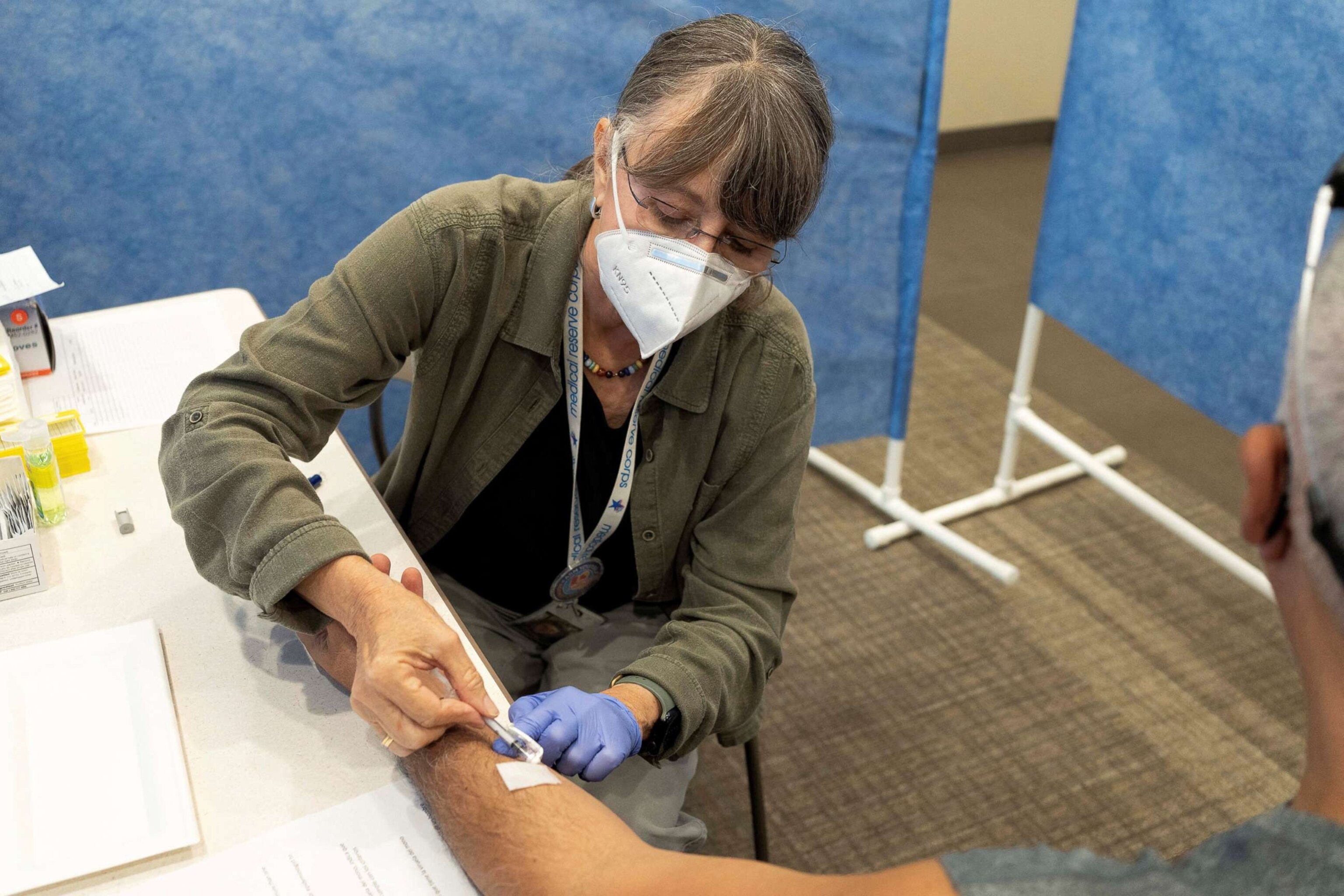 PHOTO: A dose of the smallpox and monkeypox vaccine is administered during a clinic through the Pima County Department of Public Health at Abrams Public Health Center in Tucson, Ariz., Aug. 20, 2022.