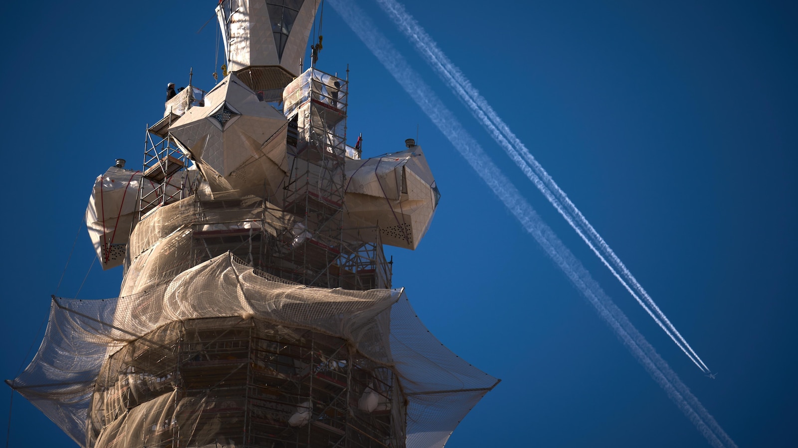 Саграда Фамилия в Барселона ще достигне най високата си точка