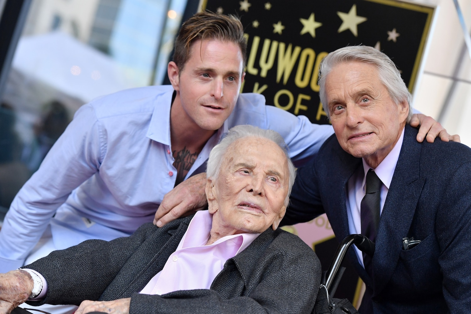 Michael Douglas talks stepping 'out of the shadow' of his late dad, Kirk Douglas - ABC News