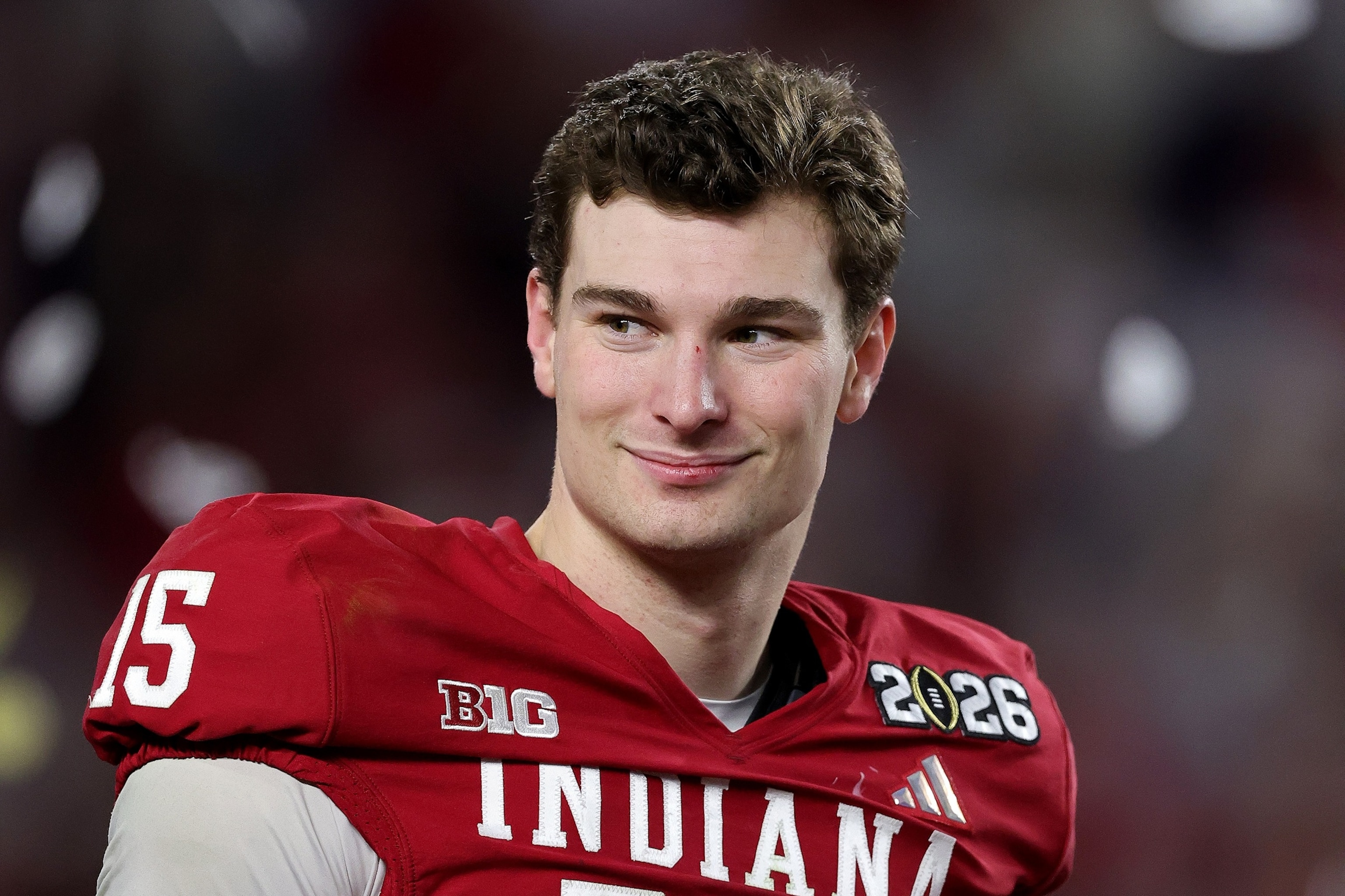 Hoosiers' star quarterback Fernando Mendoza speaks out after declaring for  NFL draft - ABC News