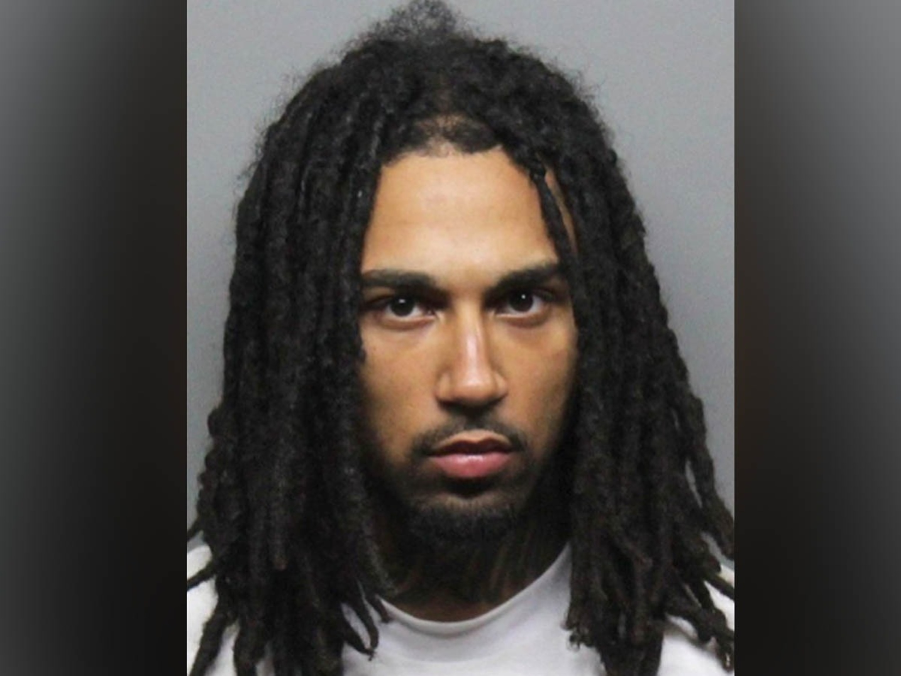 Murder suspect accidentally released from California jail Officials