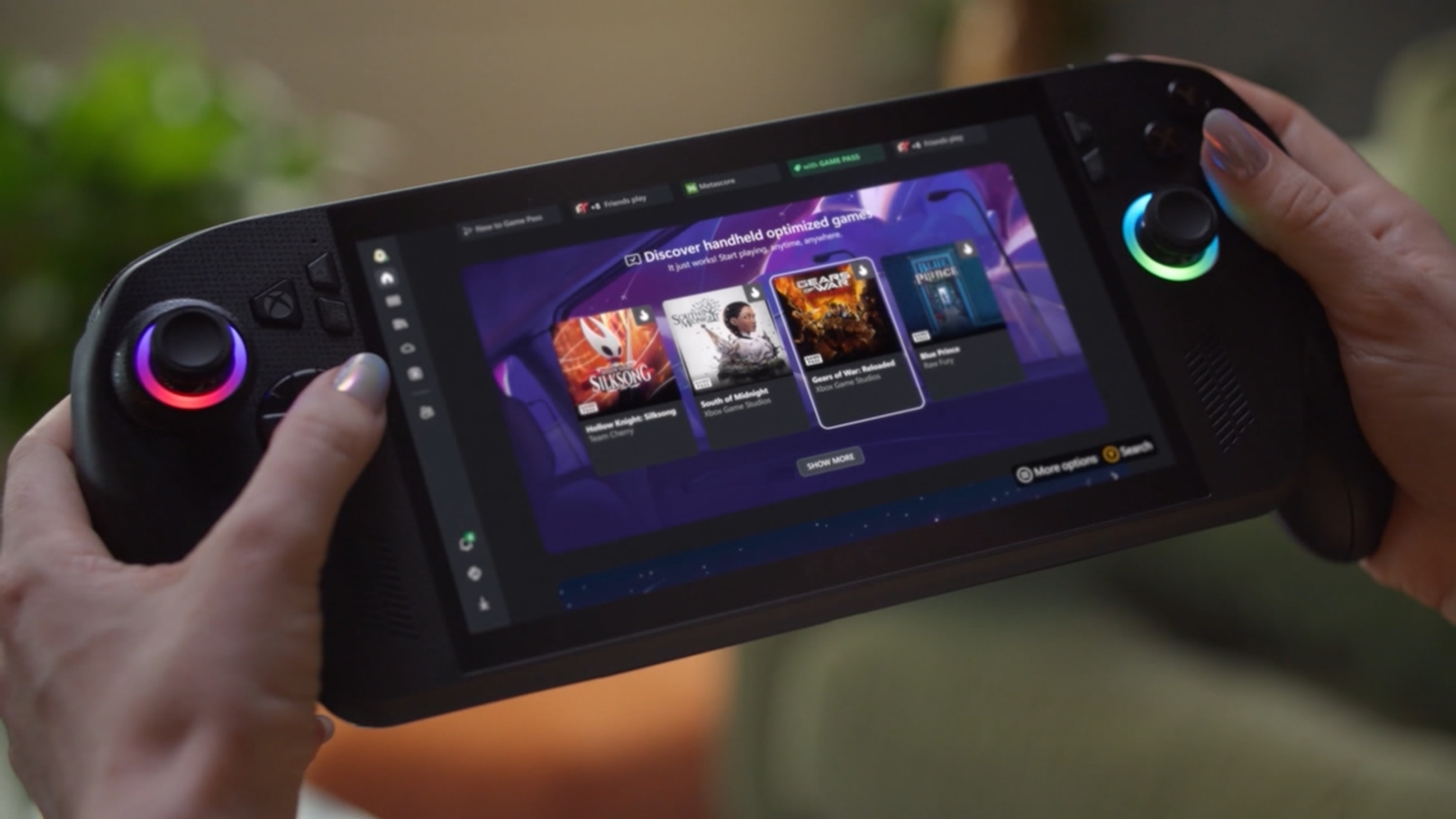 Video Exclusive look at new Xbox devices - ABC News