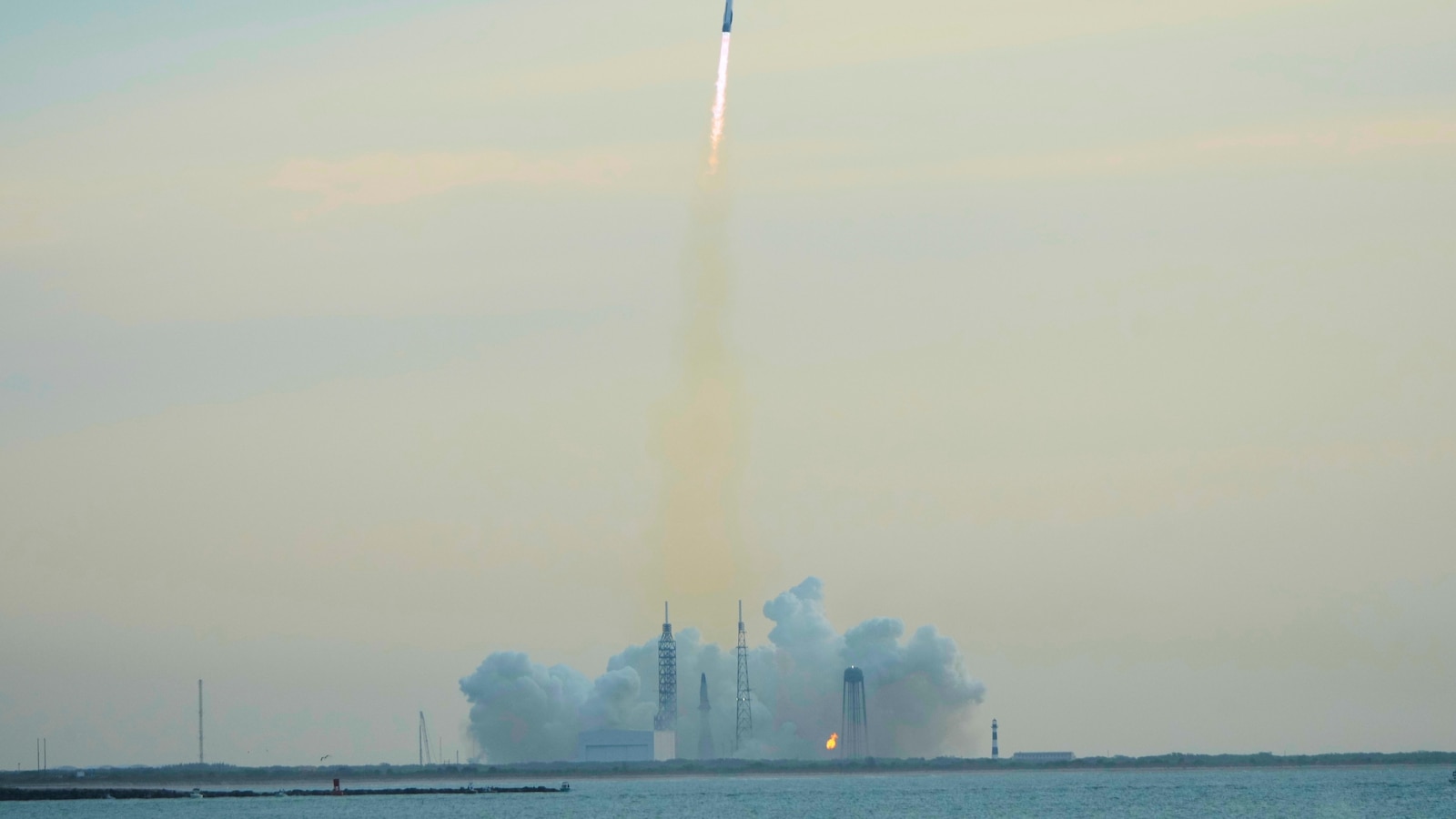 Blue Origin's New Glenn rocket is grounded after launching satellite into wrong orbit