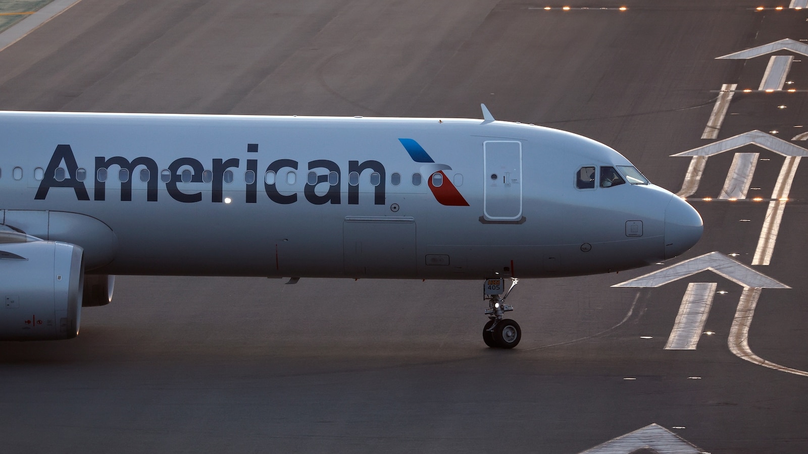 American Airlines flight diverted after passenger’s device catches fire