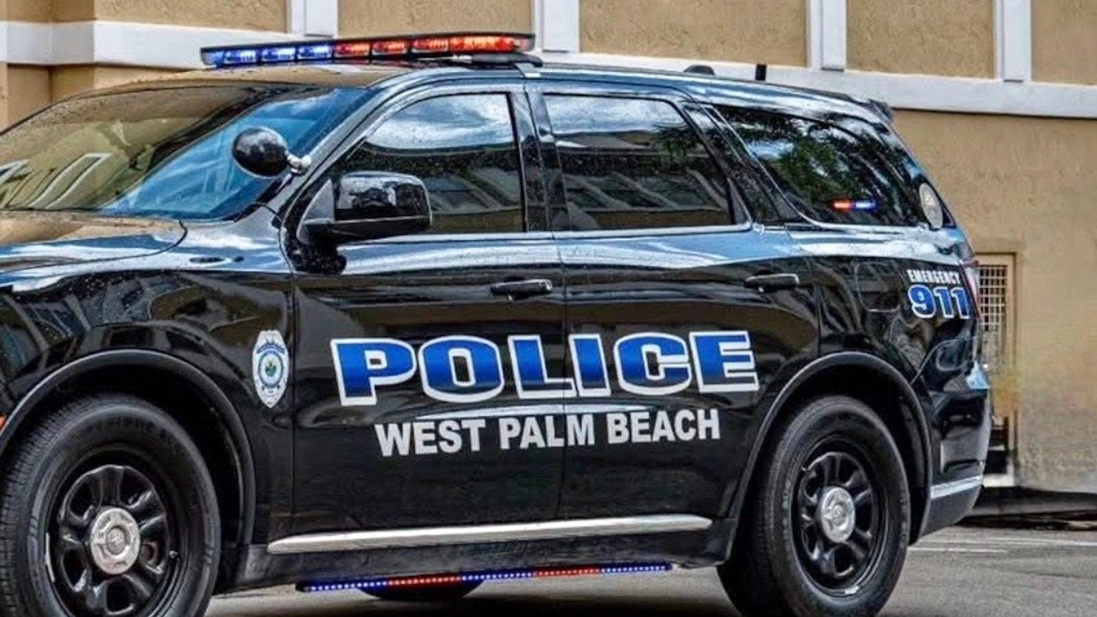 A Florida minister was shot in his car next to his girlfriend by a man who thought the woman was his ex-girlfriend, the West Palm Beach Police said. Read more: