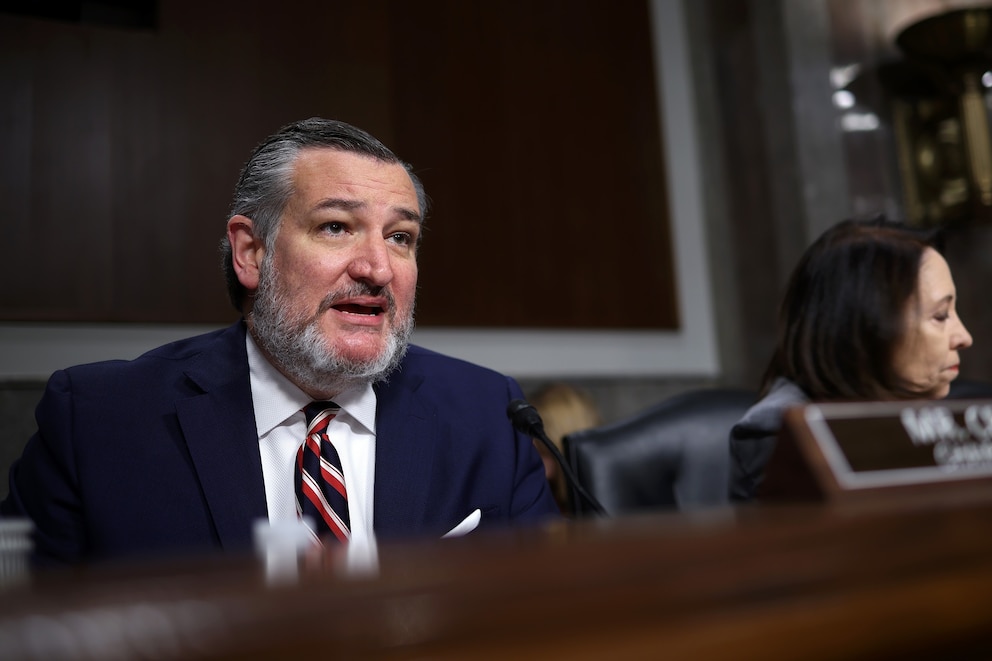 PHOTO: Sen. Ted Cruz delivers an opening statement before the Senate Commerce, Science, and Transportation Committee in the Dirksen Senate Office Building on April 02, 2025 in Washington, DC.