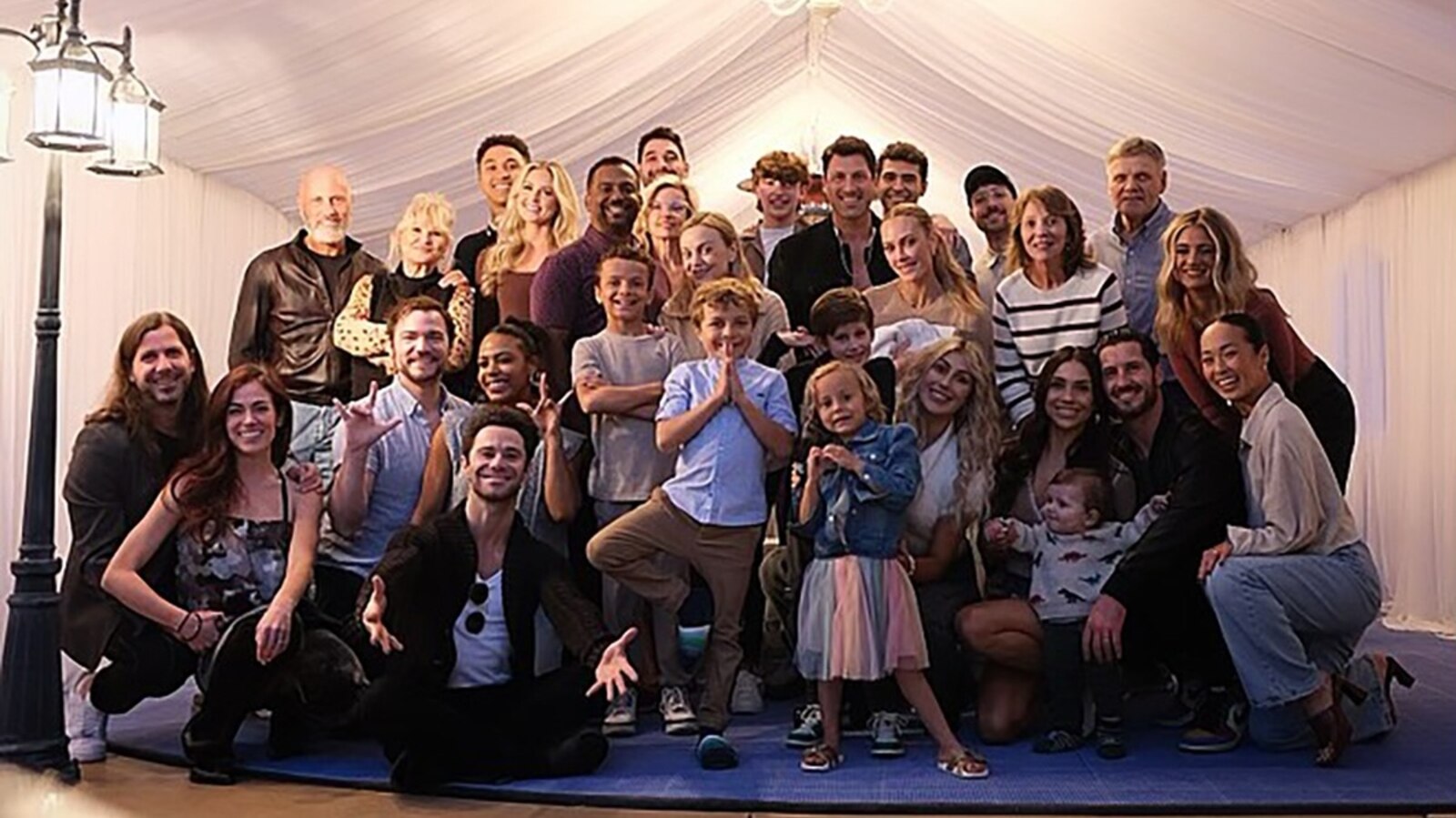 'Dancing with the Stars' pros celebrate Thanksgiving together See the