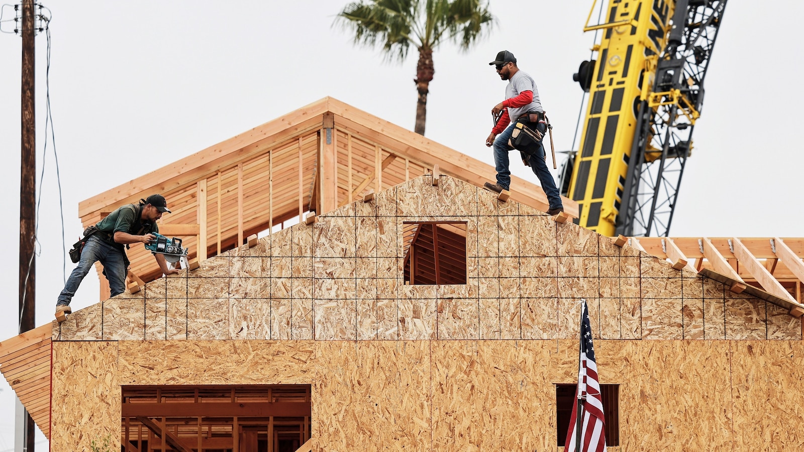  Hiring worse than expected in June amid elevated inflation