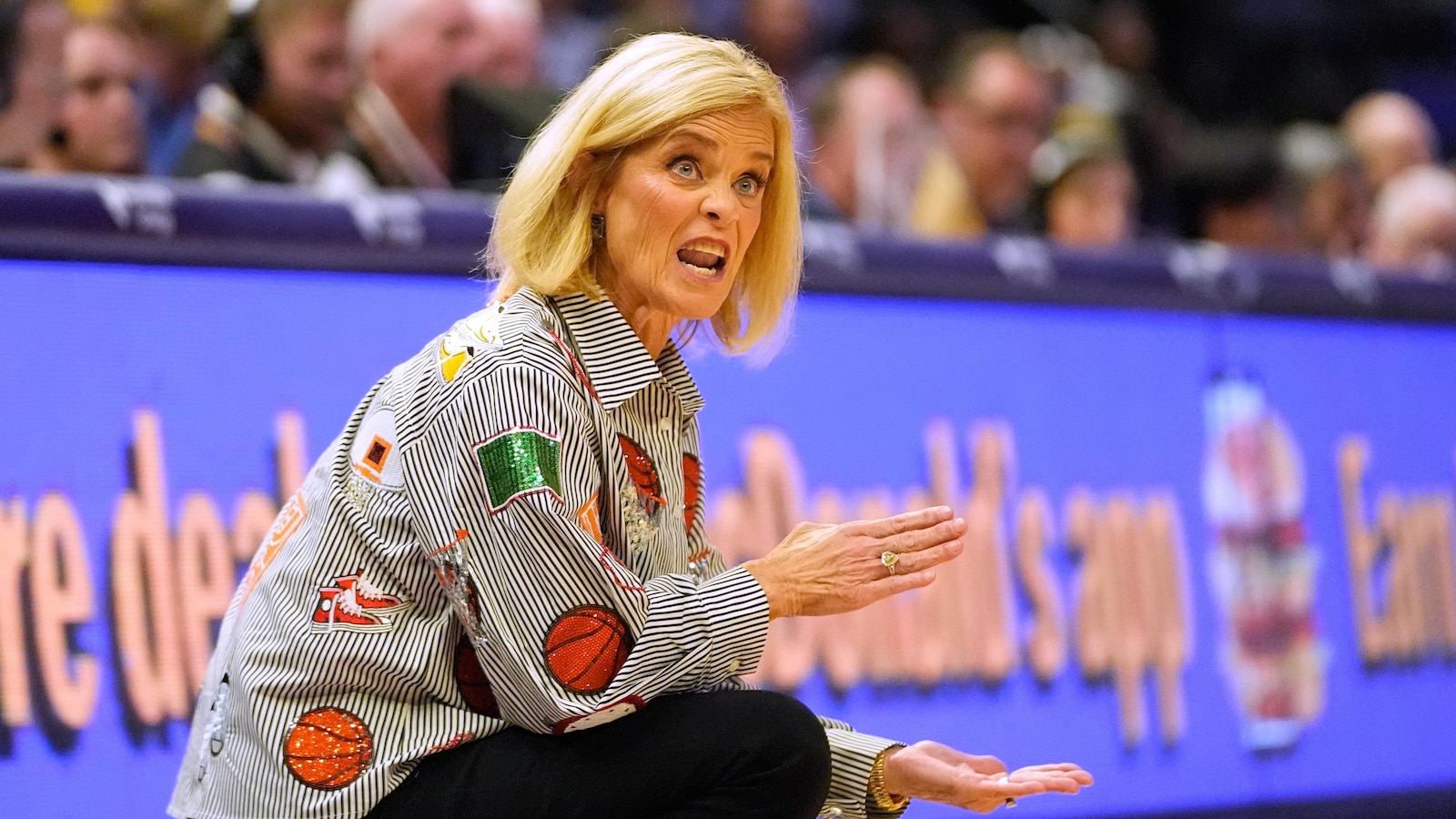 No. 5 LSU sets NCAA record with 7th straight 100-point game, beating Marist xxx-xx at Paradise Jam