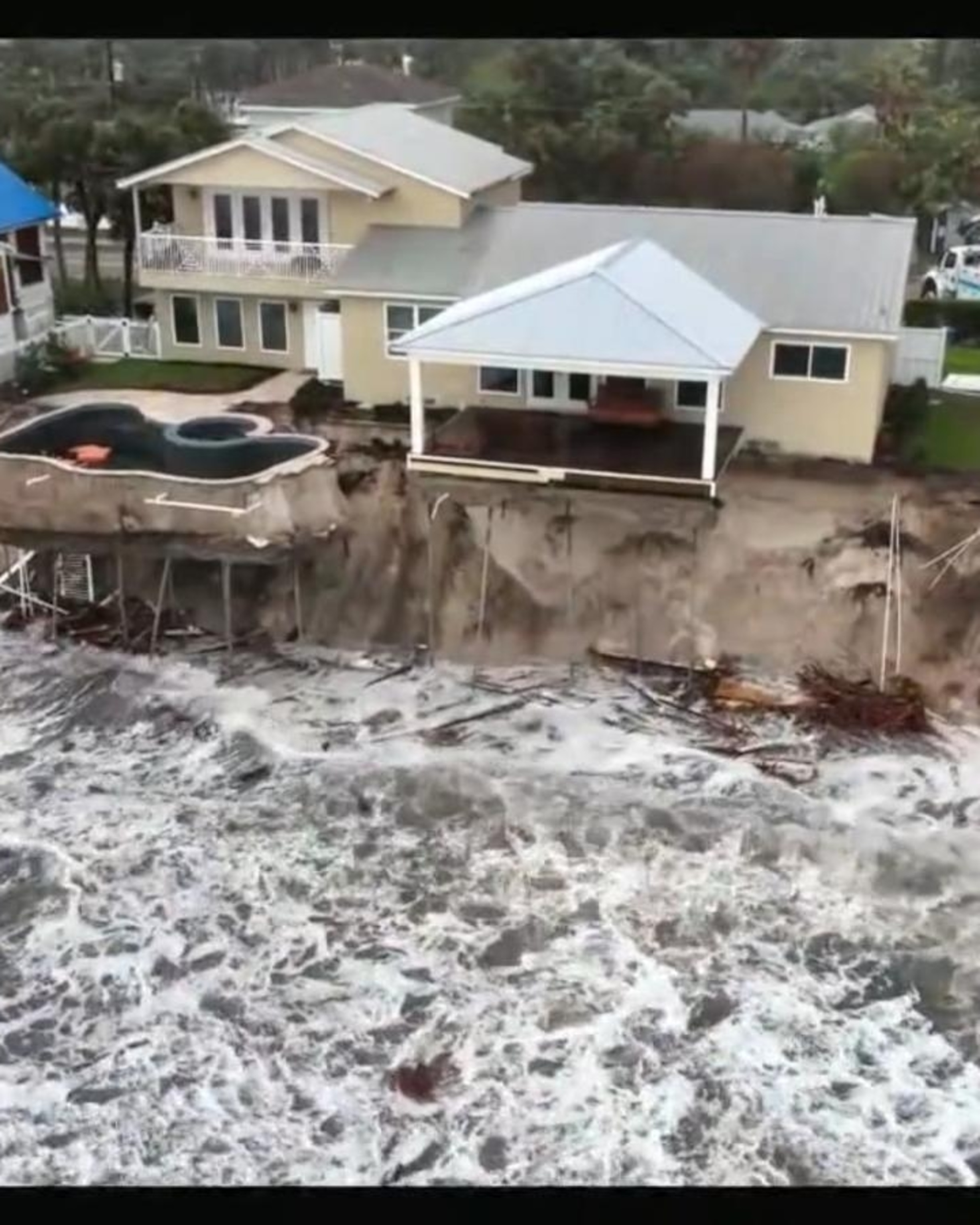 Video Daytona Beach Shores mayor discusses Hurricane Nicole - ABC News