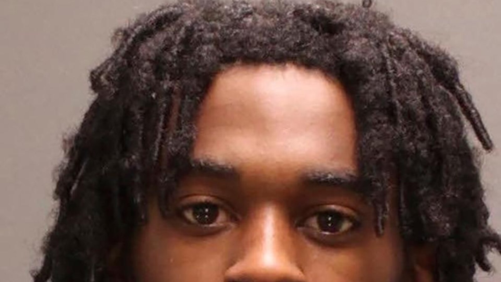  Last suspect sought in deadly bus shooting in Philadelphia, police say
