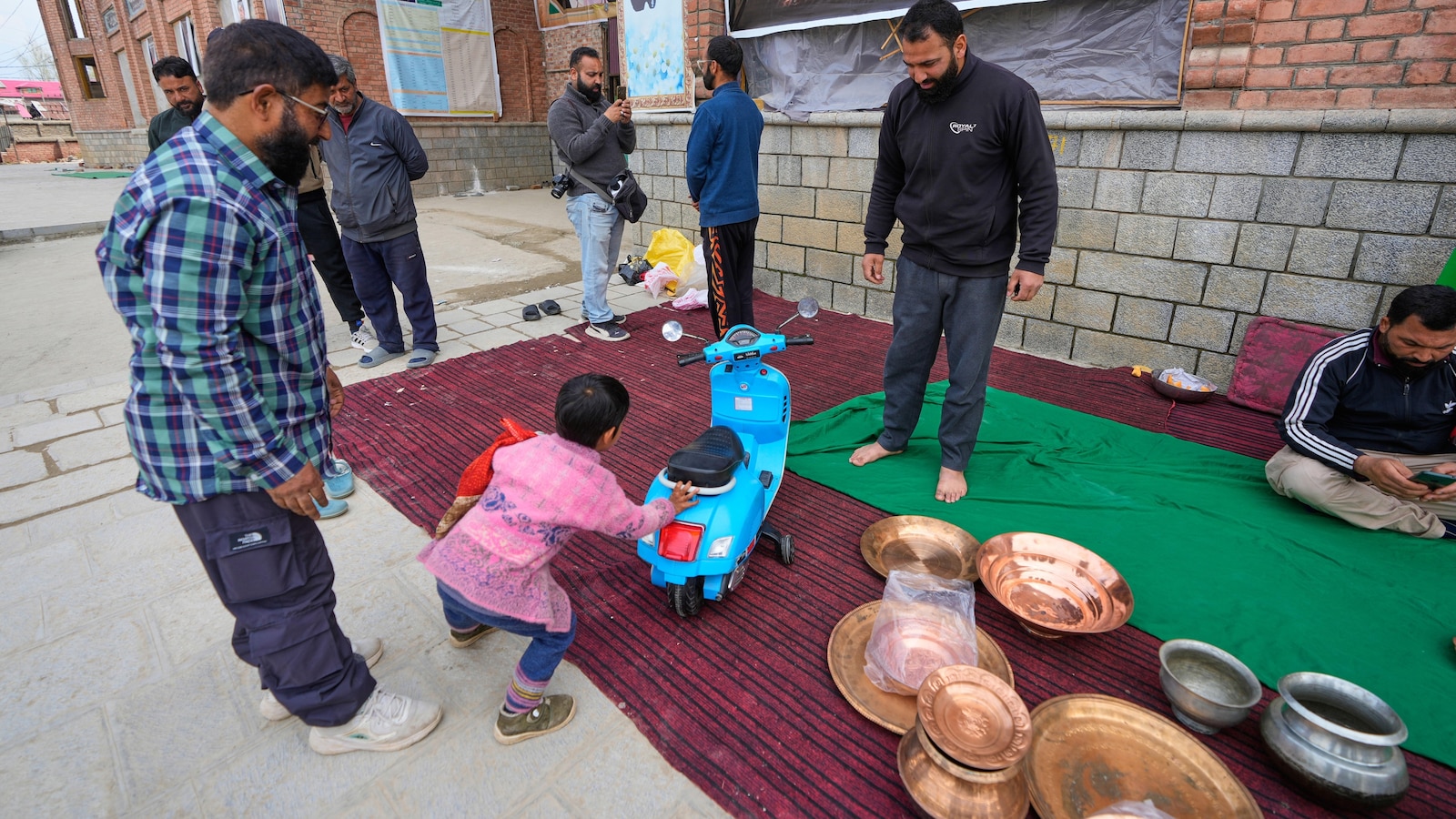 War in Mideast spurs Muslims in Indian-controlled Kashmir to collect donations for Iran