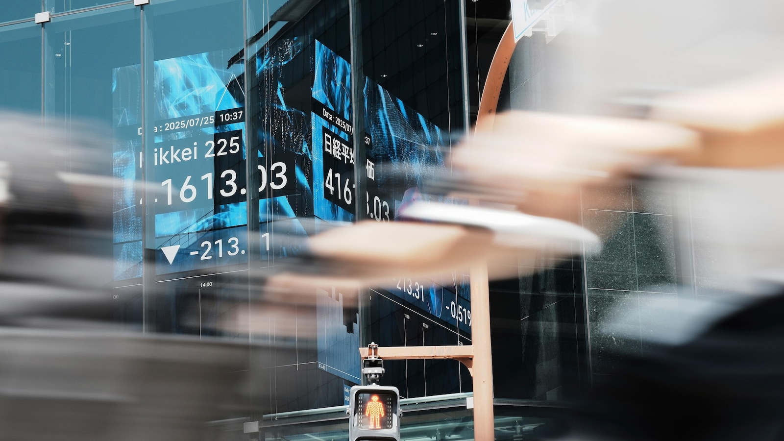 Asian shares retreat after Alphabet and AI stocks nudge Wall Street to more records