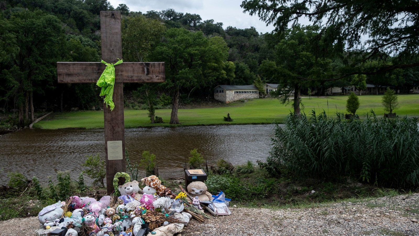  Investigators seek evidence of manslaughter, other crimes in Camp Mystic flood deaths