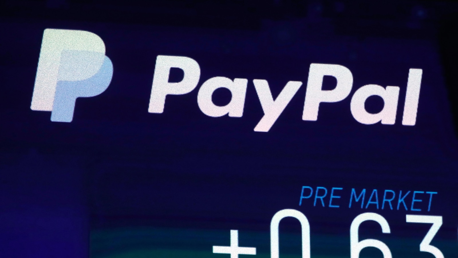 PayPal replaces CEO Chriss with HP's Lores