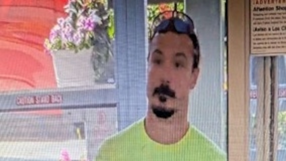 Travis Decker manhunt: Search efforts scaled back due to 'decrease in leads and tips': Sheriff - ABC News