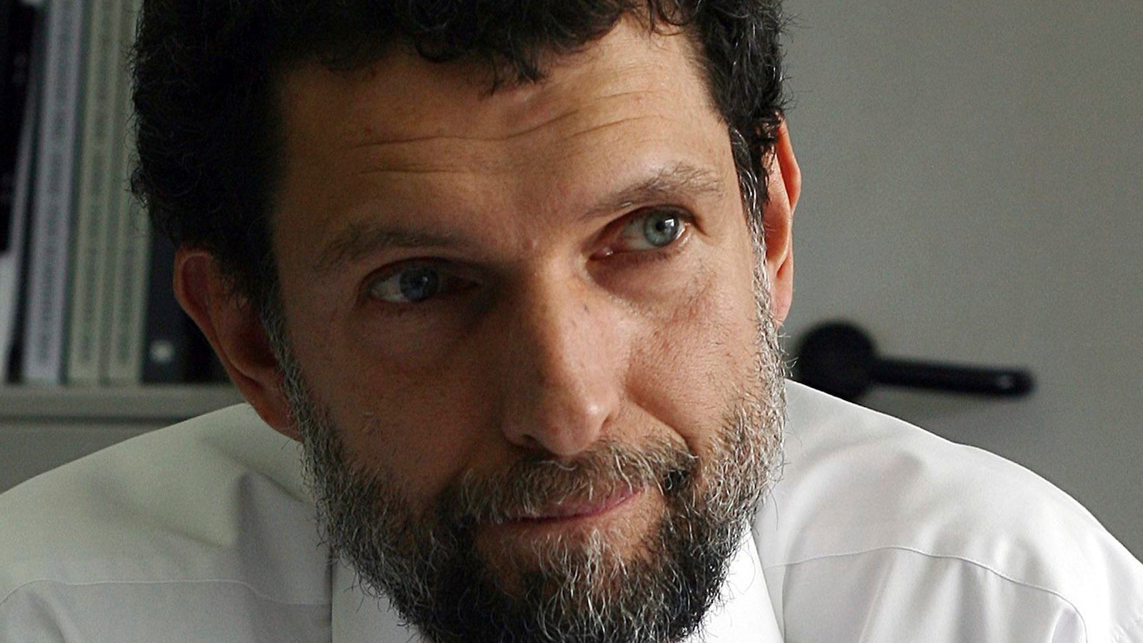 Съдът казва, че турското правосъдие има „систематичен проблем“ при произнасянето на филантроп