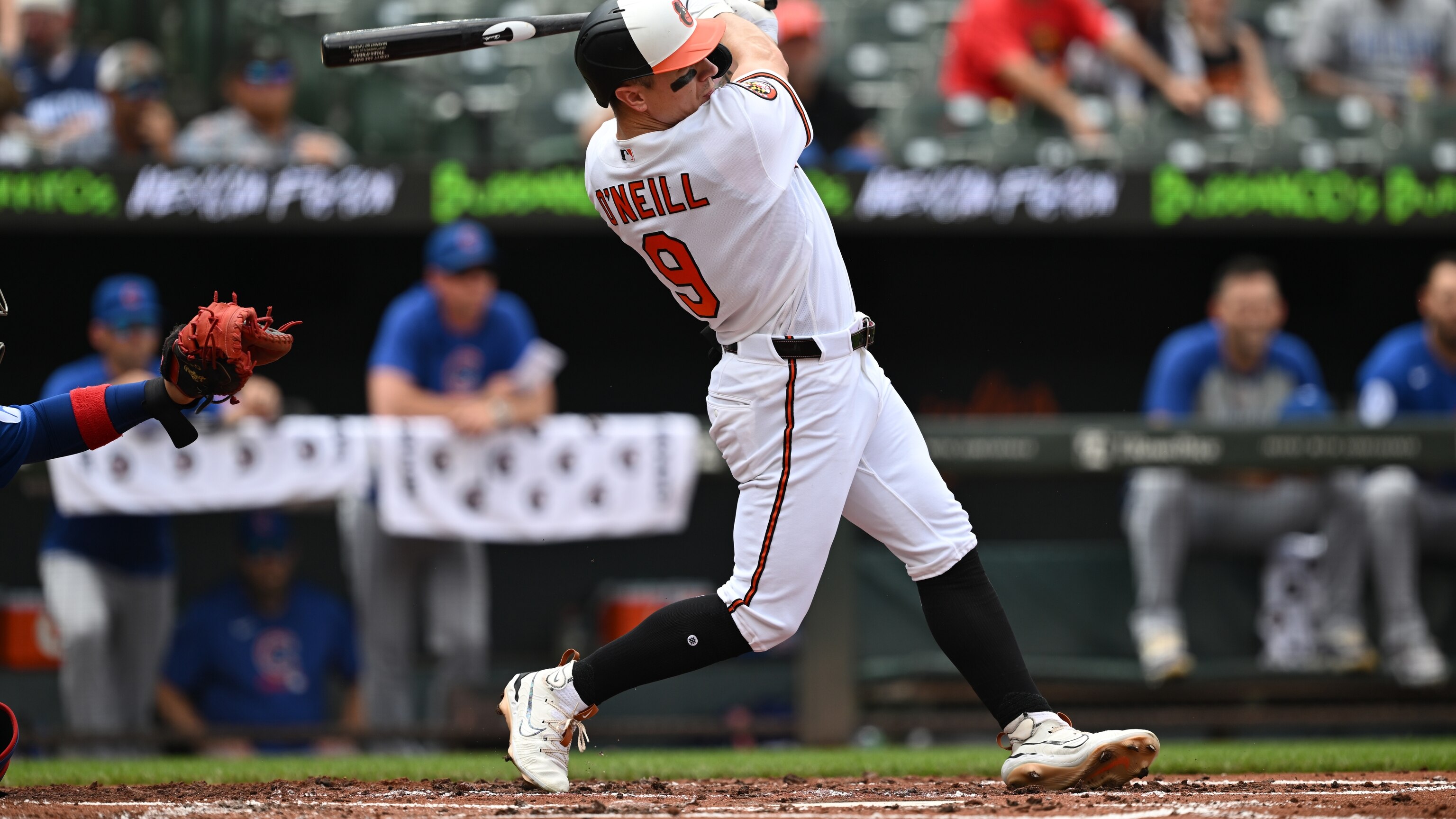 Jackson's big hit in the 8th helps the Orioles avoid a sweep, 3-2