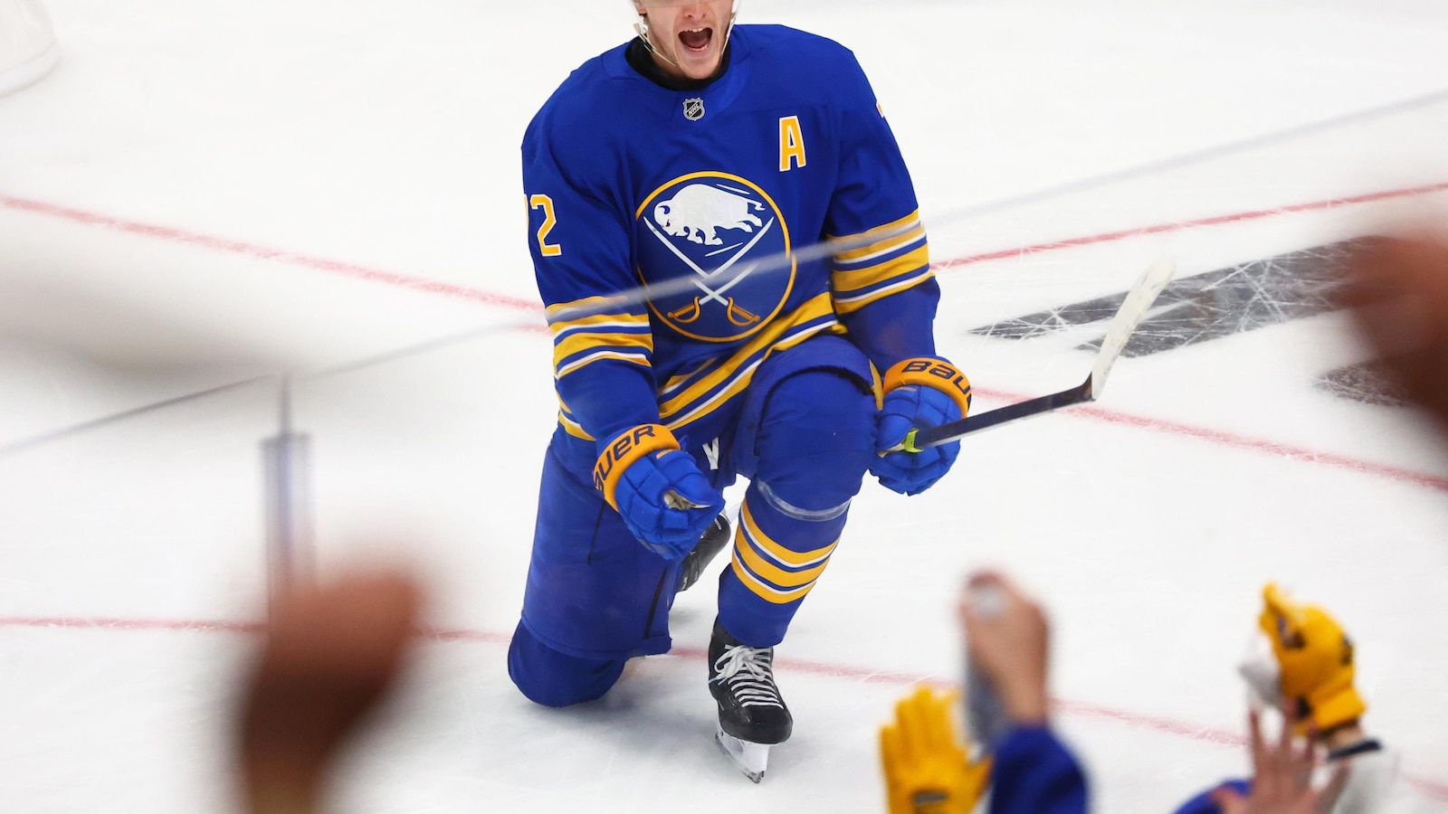 Sabres score 4 3rd-period goals to beat the Bruins 4-3 in playoff opener