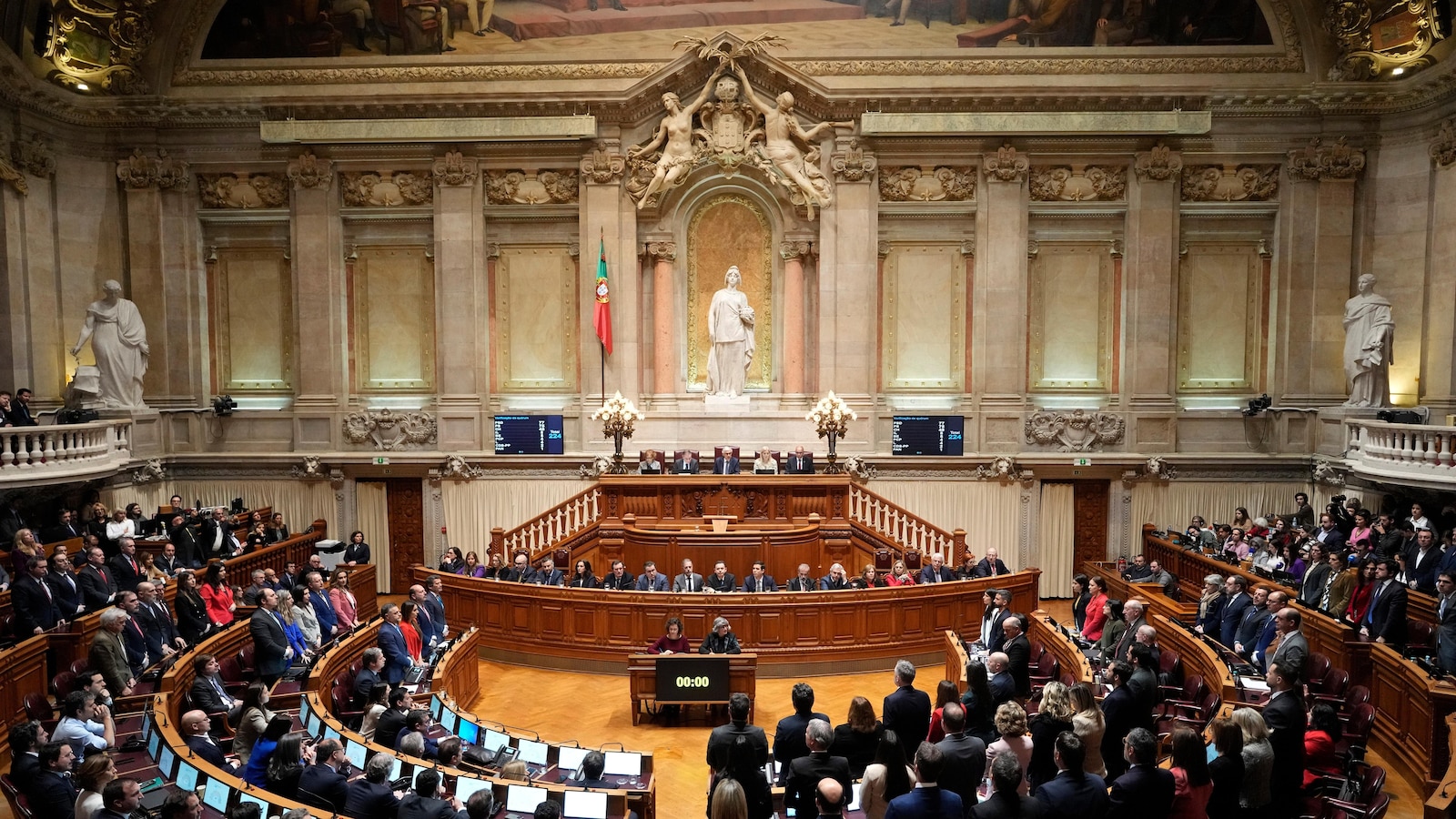 Portuguese parliament approves bill banning face coverings in public Portuguese parliament approves bill banning face coverings in public