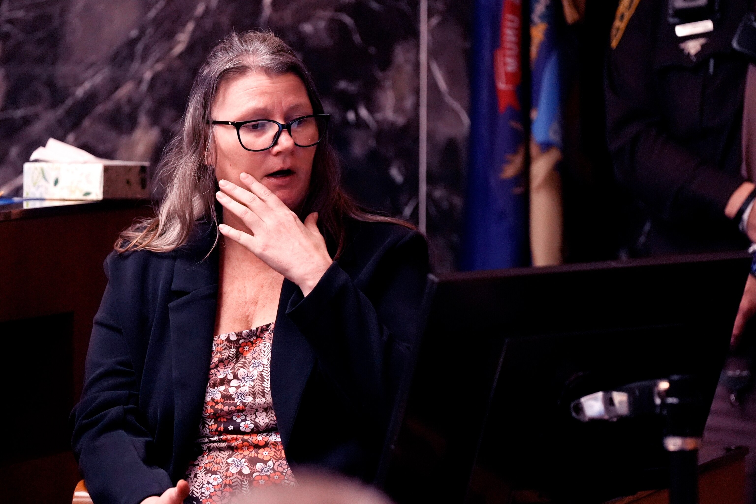 PHOTO: Jennifer Crumbley looks at a monitor as she testifies during her trial in the Oakland County courtroom, Feb. 2, 2024, in Pontiac, Mich.