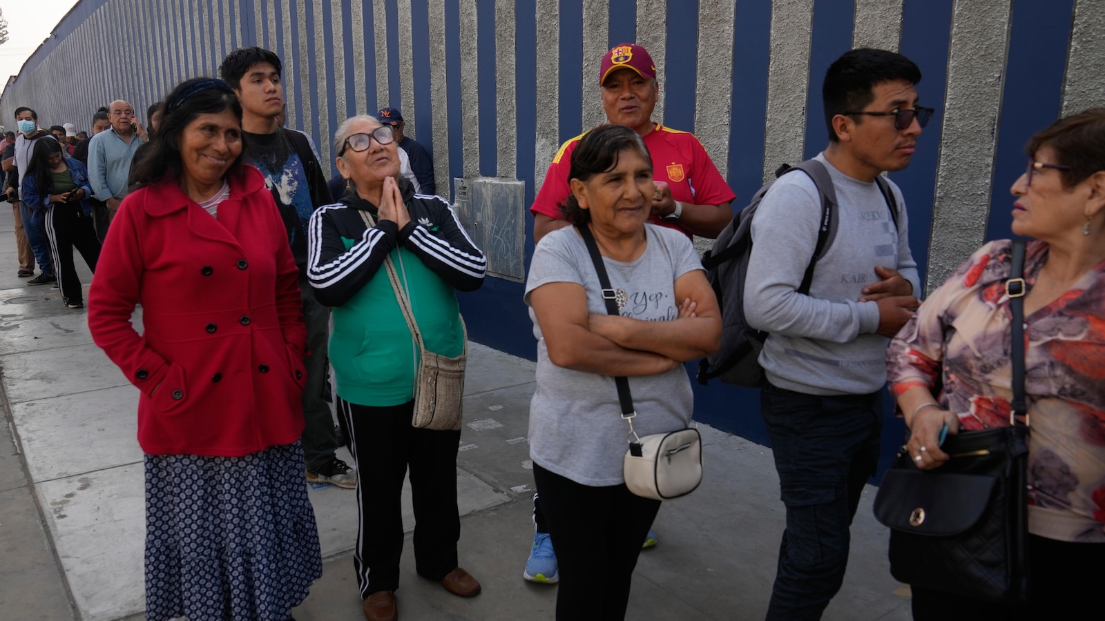 يواجه الناخبون في بيرو اختيار 35 مرشحًا لمنصب الرئيس التاسع خلال 10 سنوات