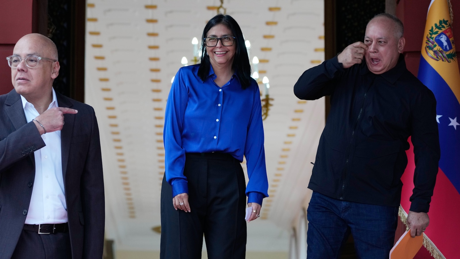 Действителният президент на Венецуела Делси Родригес обещава да продължи да