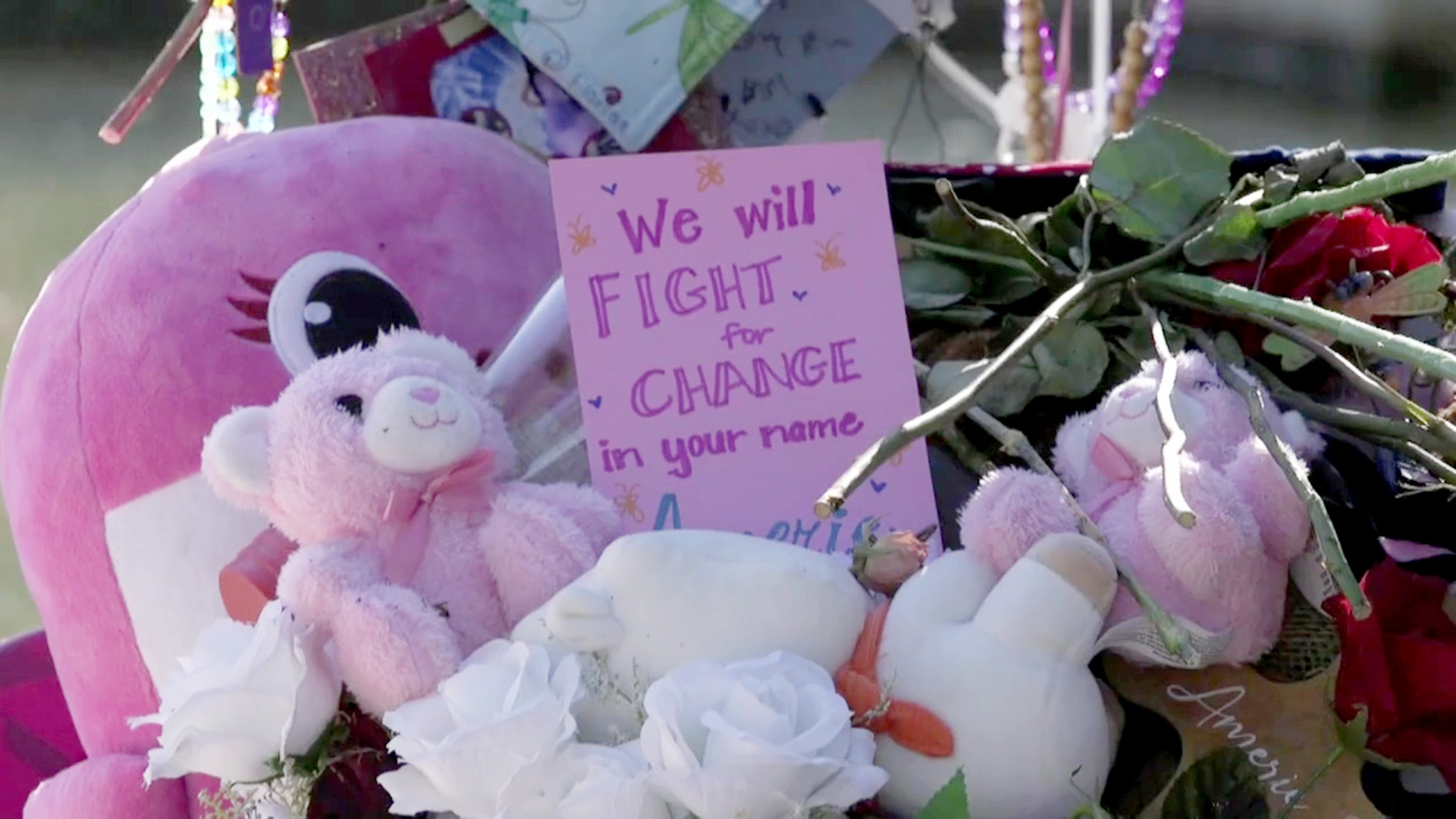 PHOTO: Stuffed animals and messages are left at a memorial for the victims of the Robb Elementary School shooting in Uvalde, Texas.