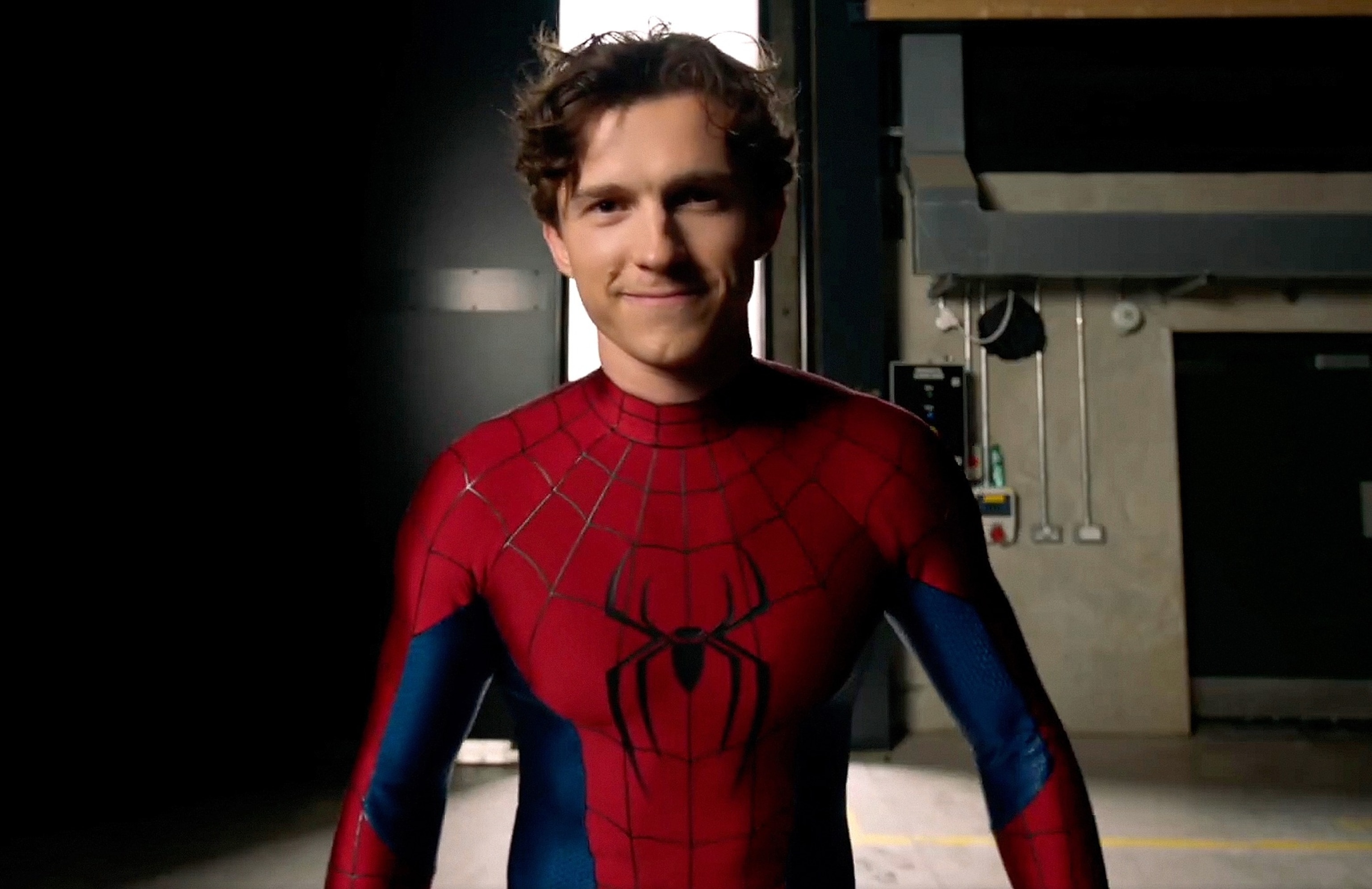 Tom Holland reveals new SpiderMan suit in 1st look at 'Brand New Day