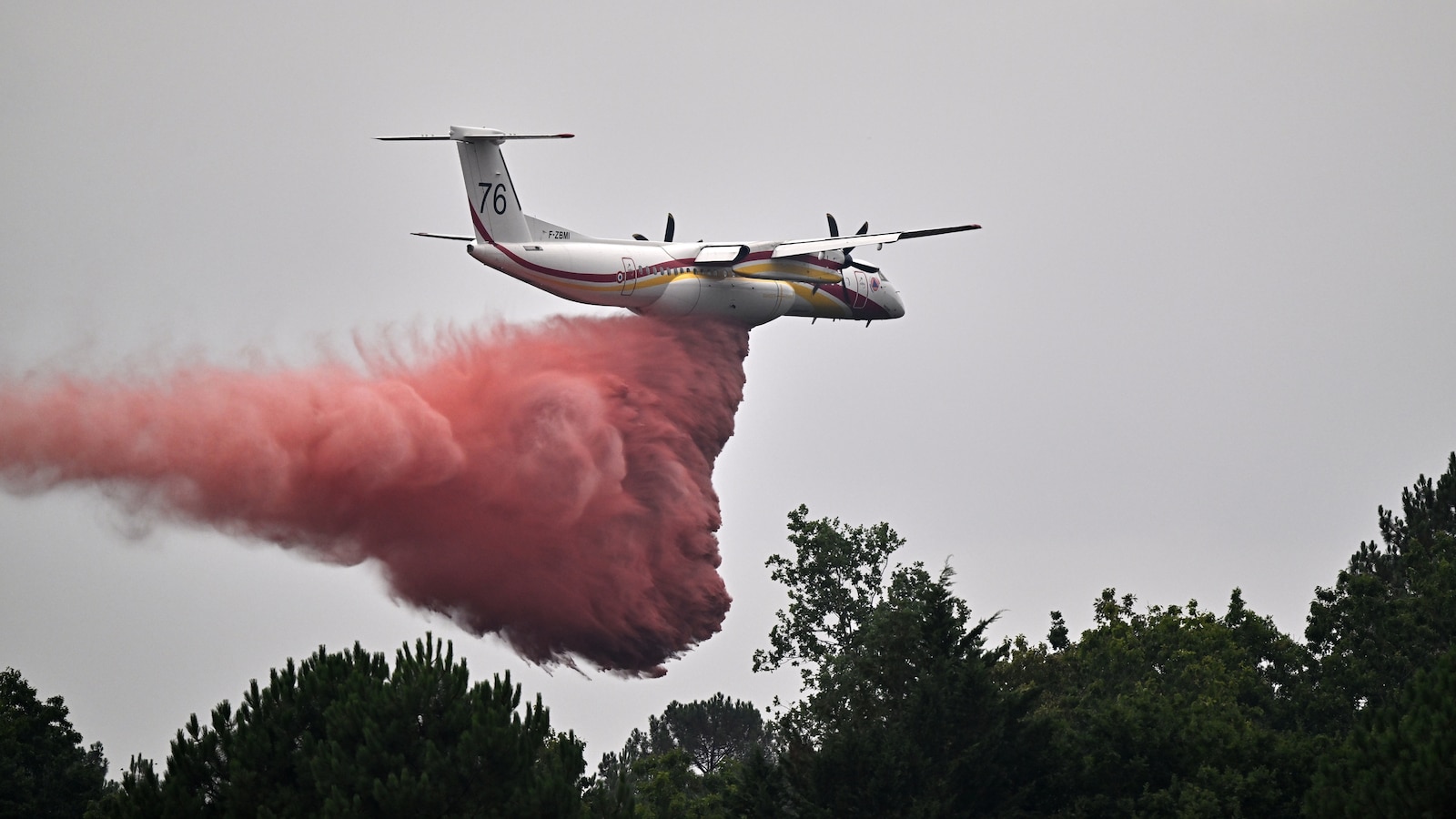 Macron calls crisis meeting as monster wildfires drive 250,000 from their homes