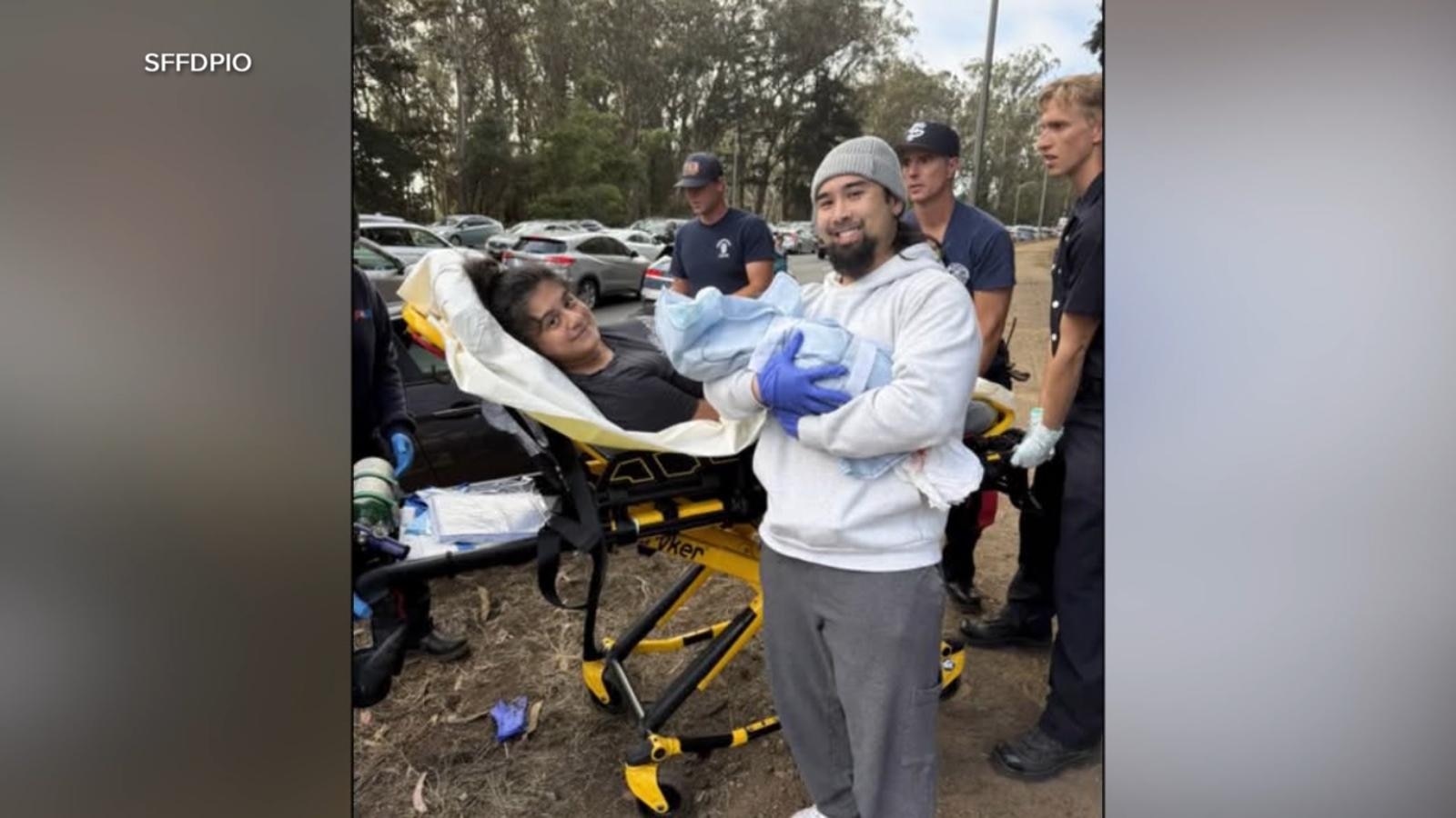 A baby girl was delivered in San Francisco's Golden Gate Park with help from a doula and strangers after traffic blocked the parents’ trip to the hospital. ▻