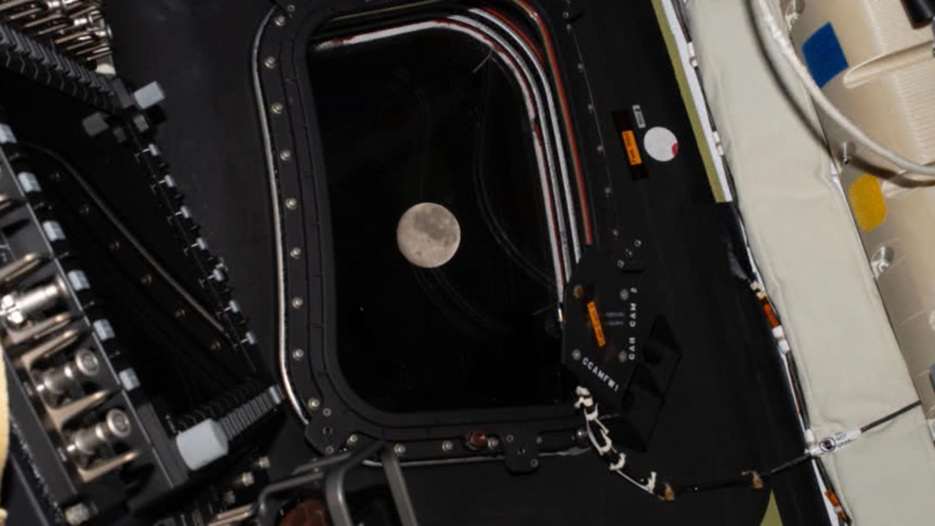 Video Artemis II crew makes history for human travel in space