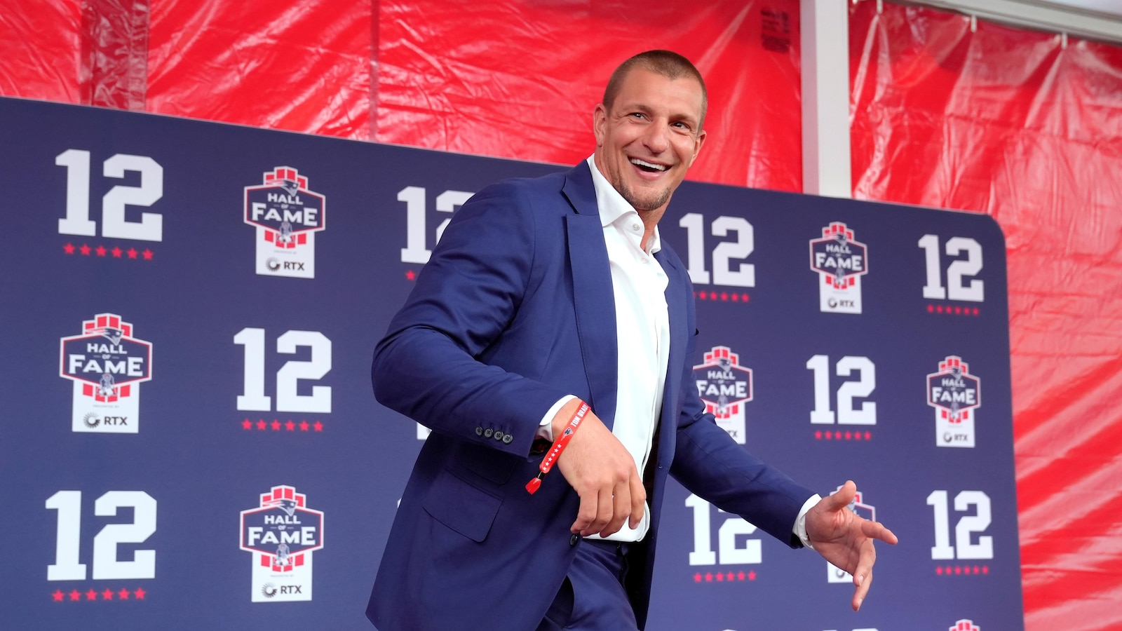 Rob Gronkowski says decision to sign 1-day contract and retire as a Patriot was a 'no-brainer'
